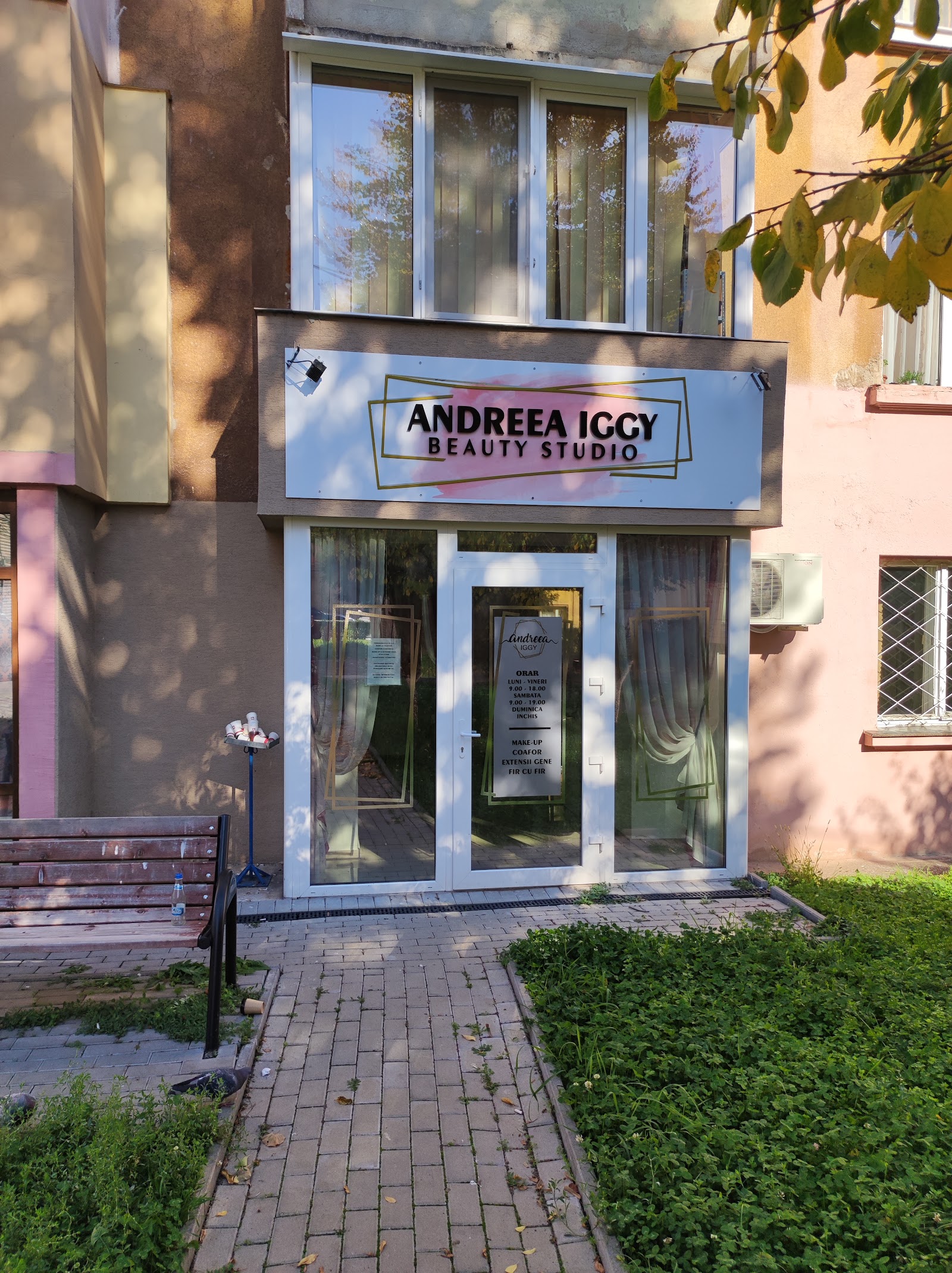 Andreea Iggy Beauty Studio
