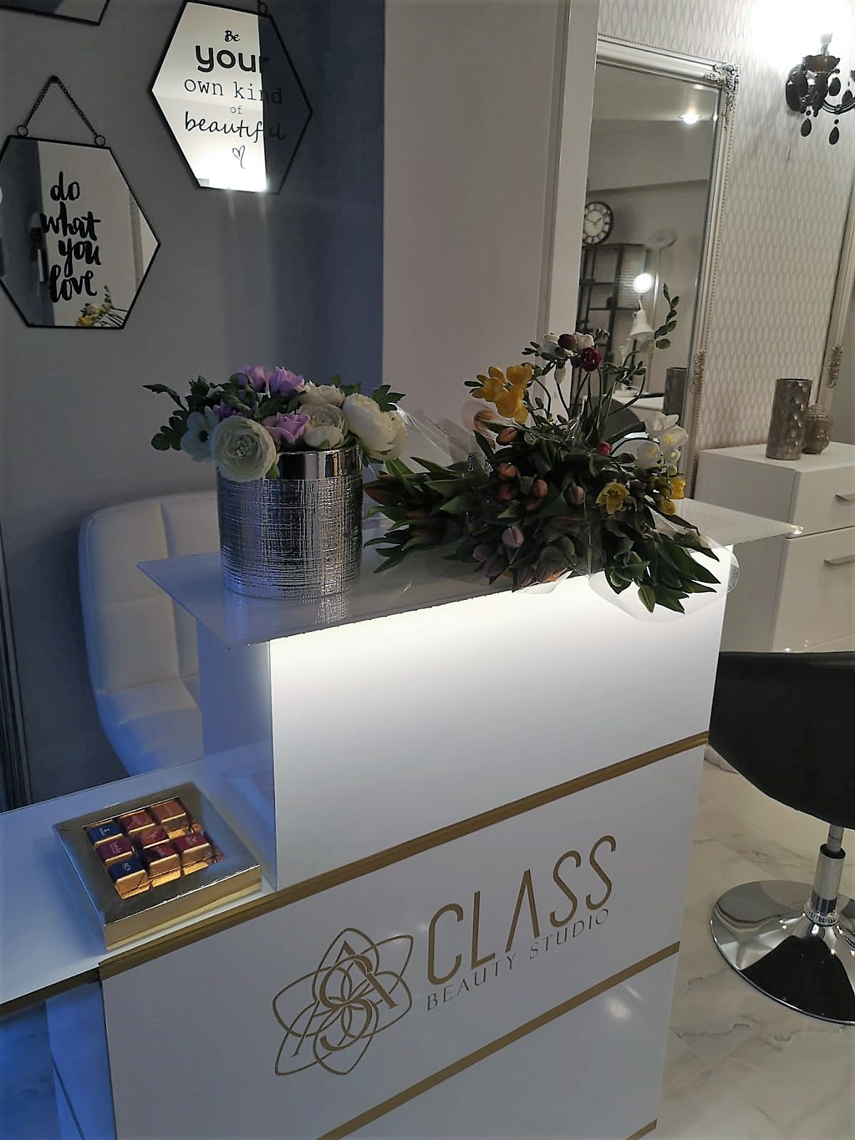 CLASS Beauty Studio HD