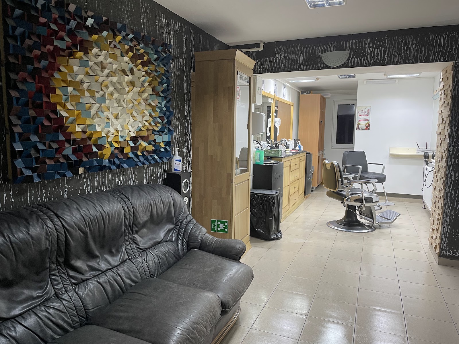 Frizeria Autentic & salon coafor