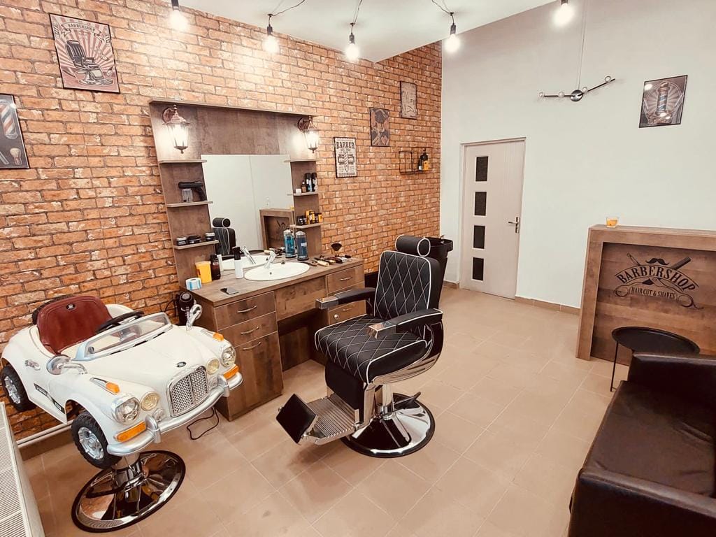 Dinu Barber