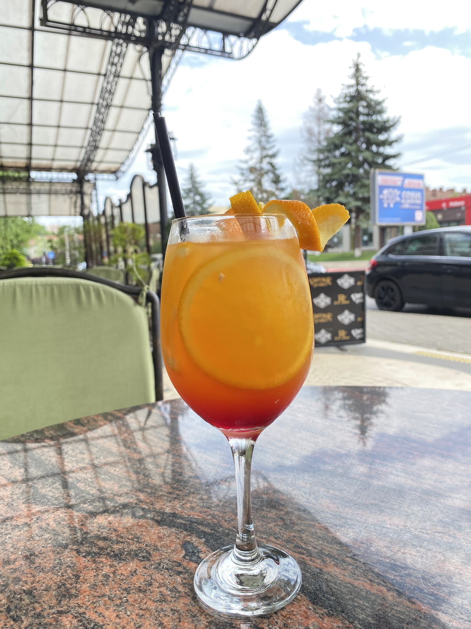 Vintage Pub-Restaurant