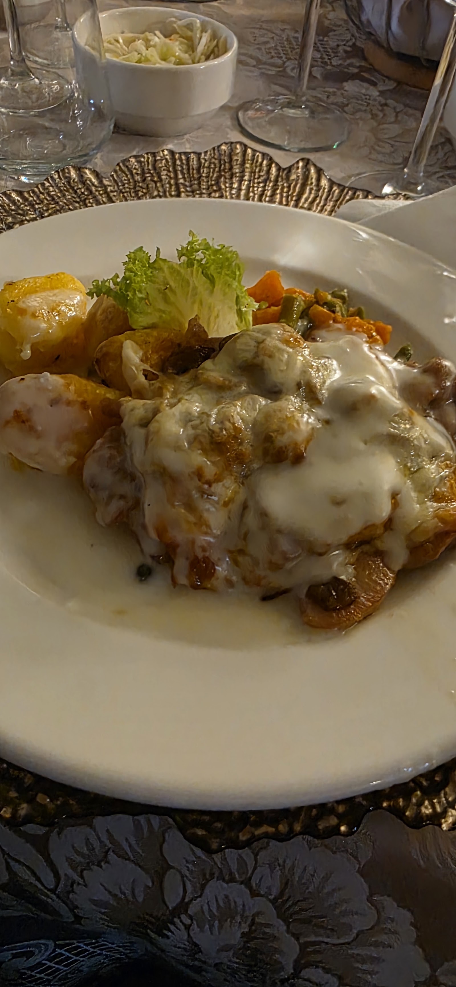 RESTAURANT MONACO