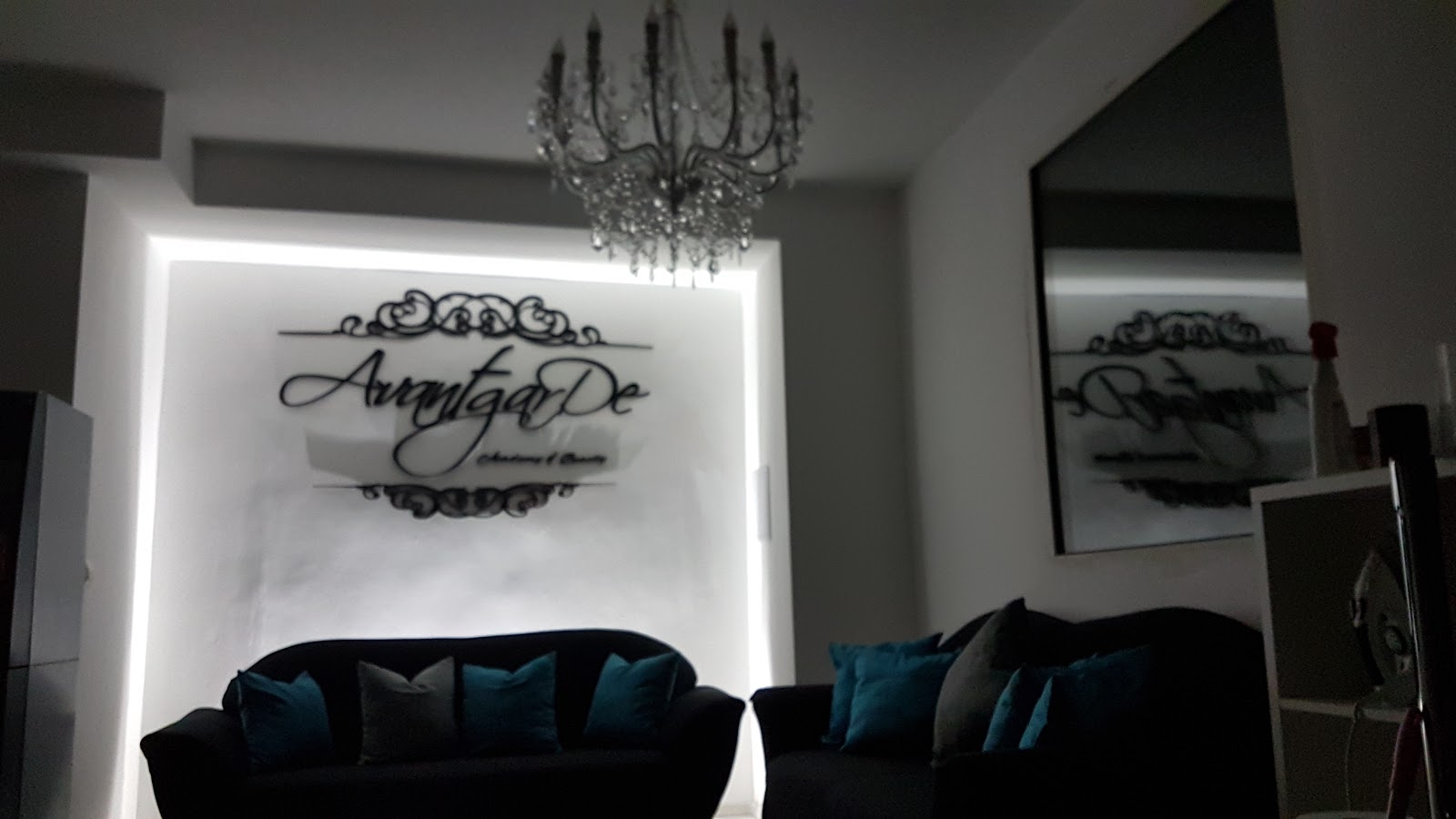 AvantgarDe Academy of Beauty