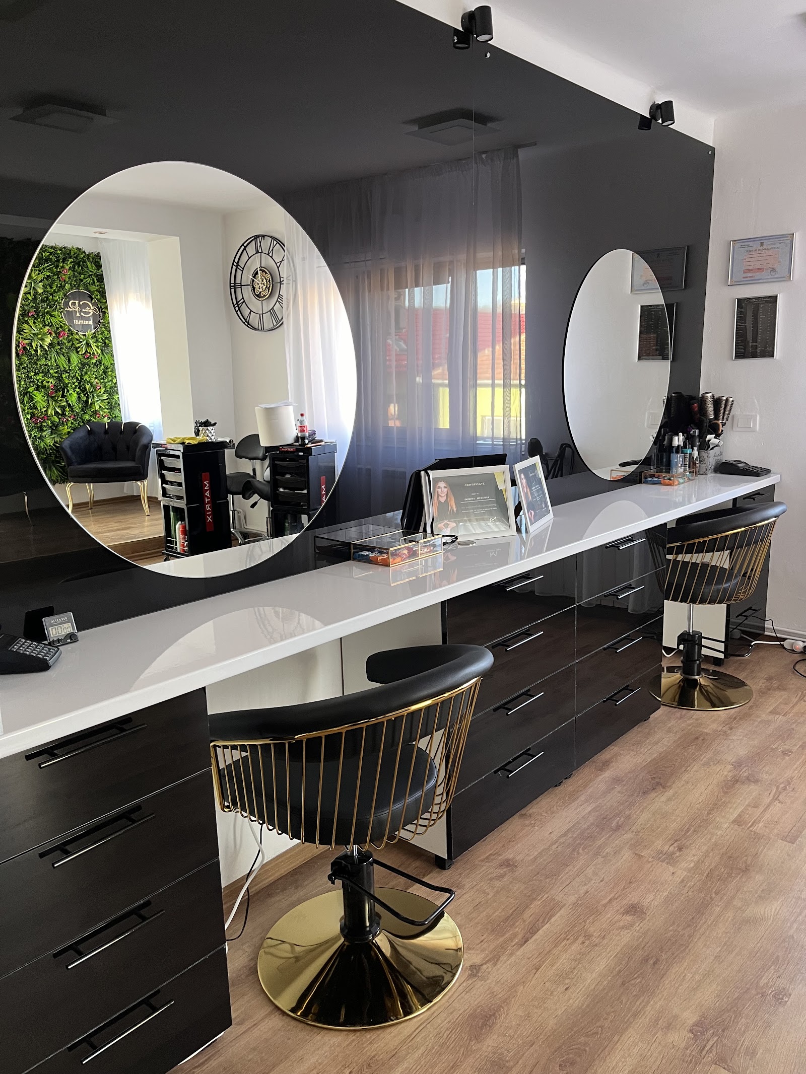 Black Pearls Beauty Salon