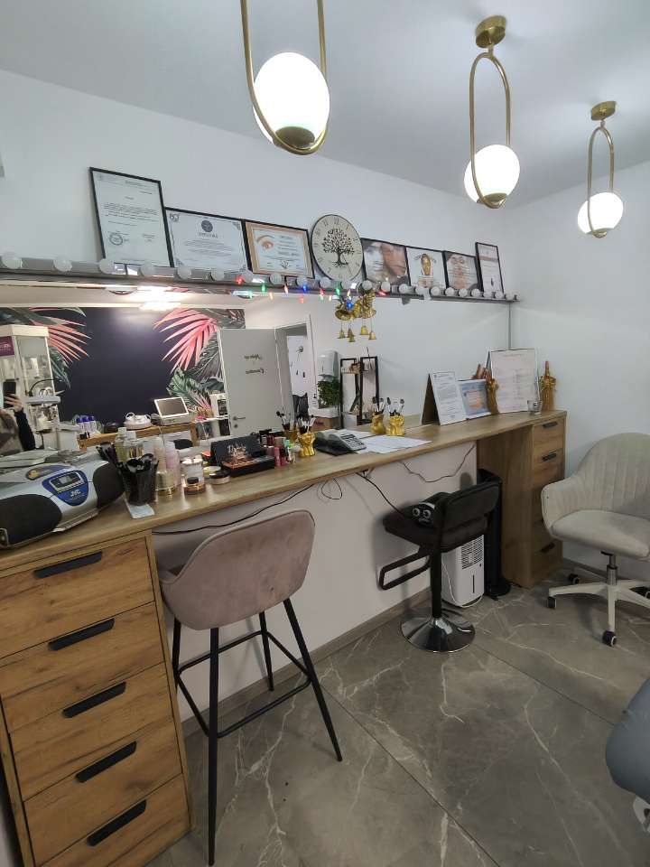 Cosmetolog Antonia Domokos