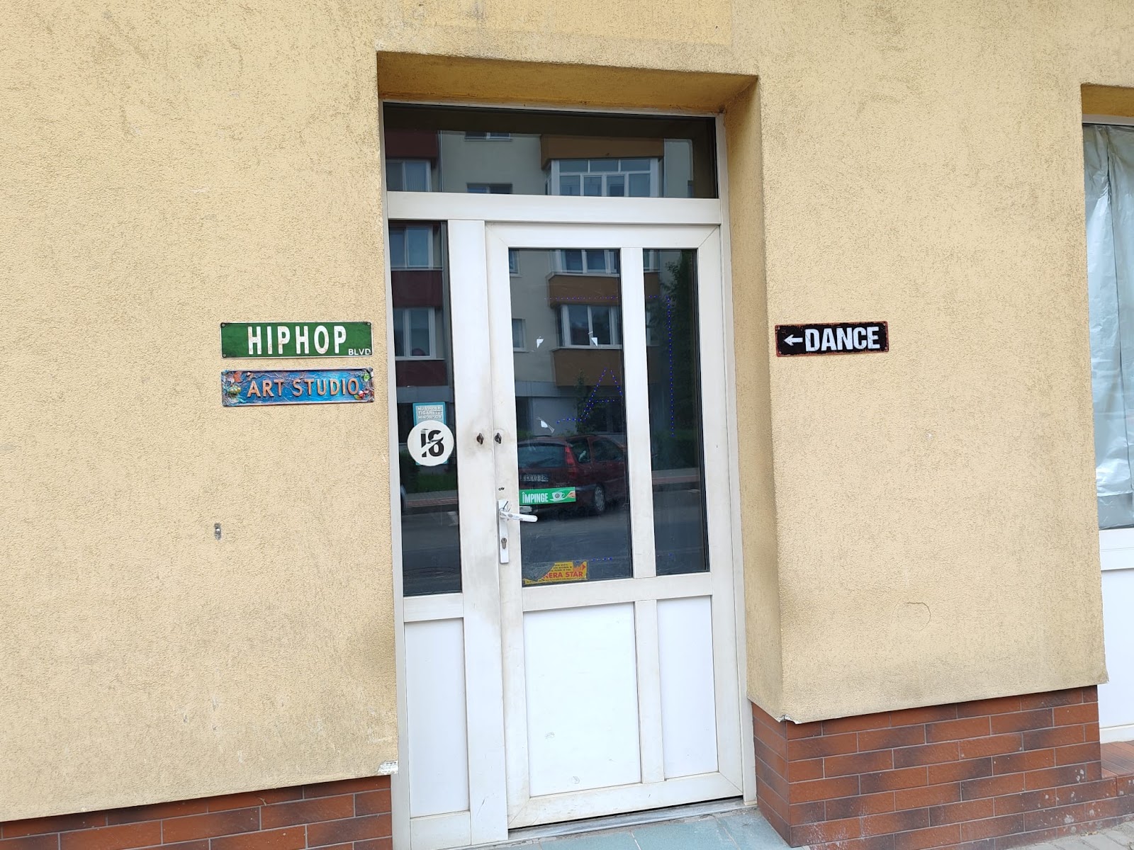 Urban SUN Dance studio