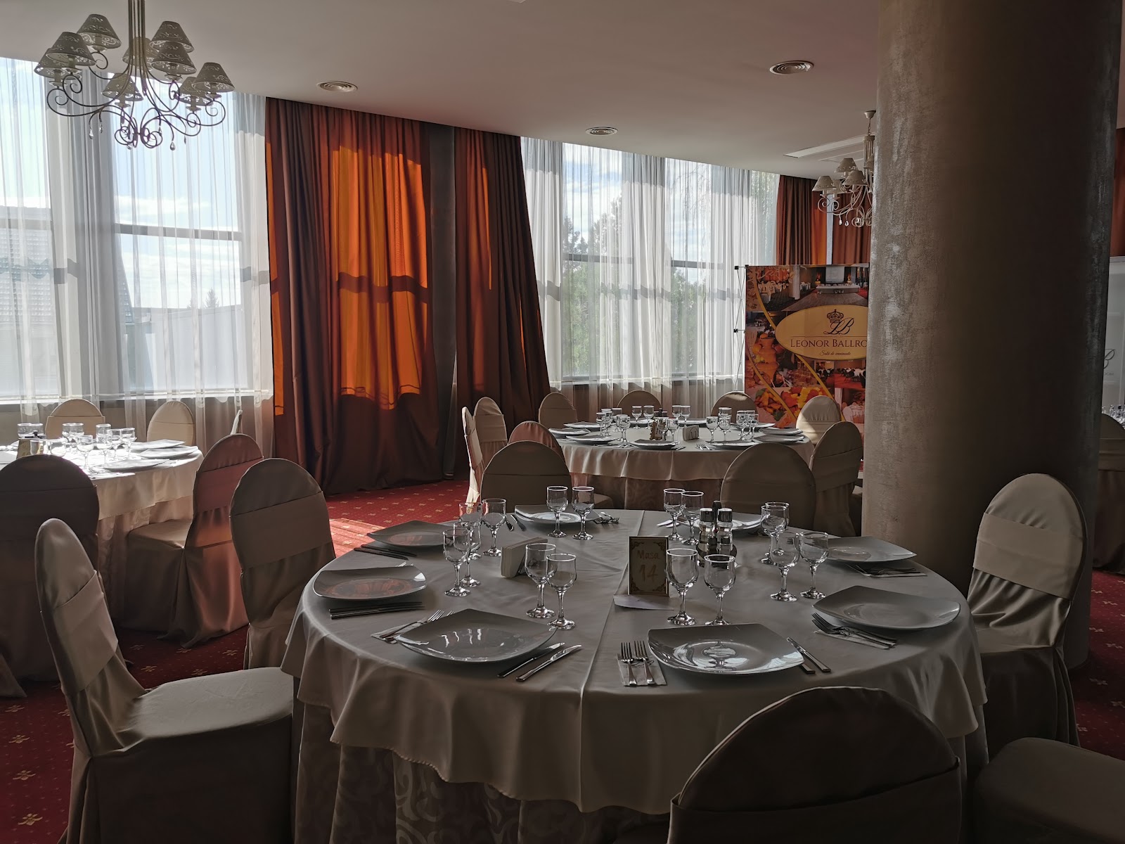Leonor Ballroom