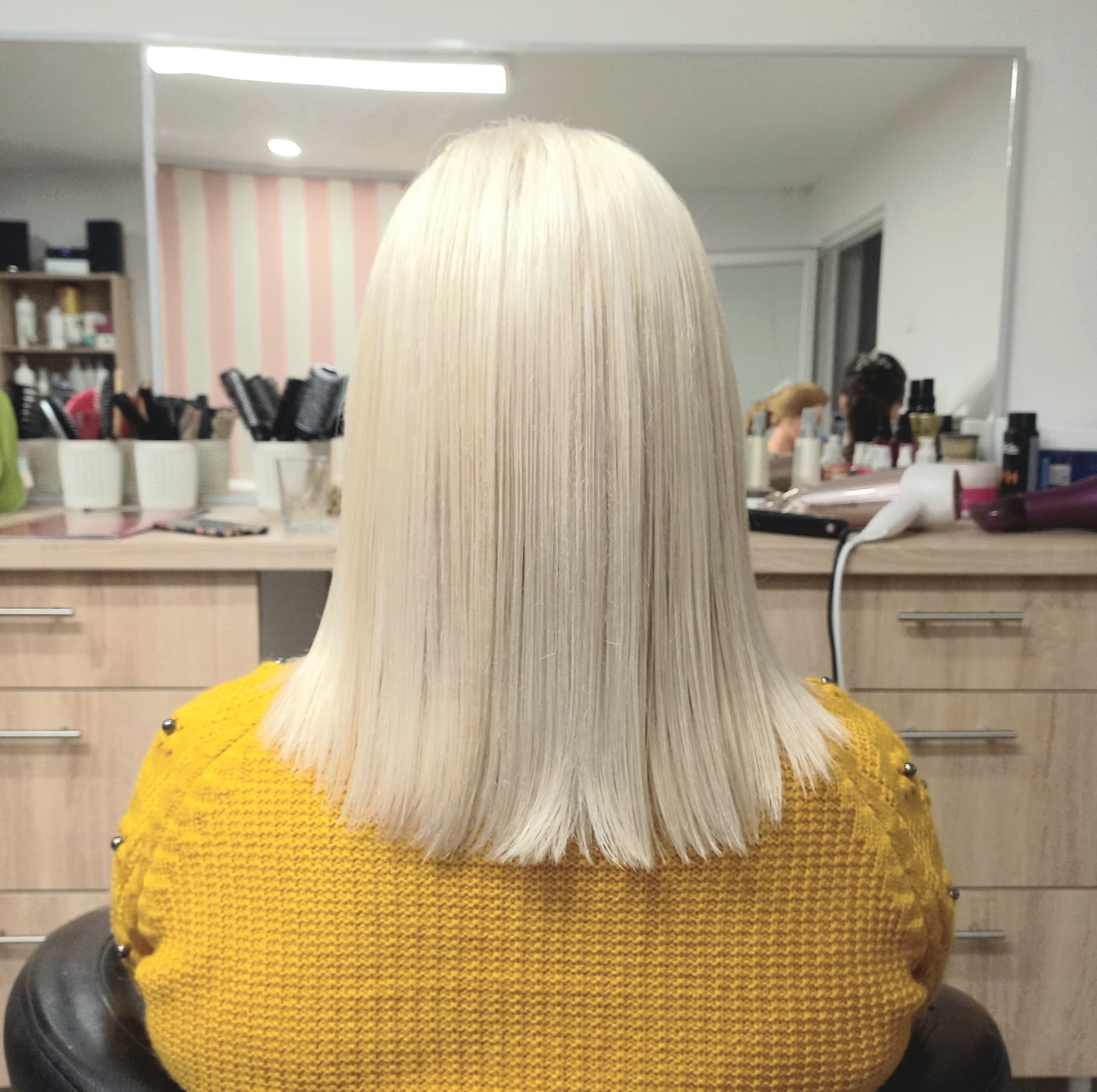 Coafor Beauty by Renike Hairstilist sí extensii
