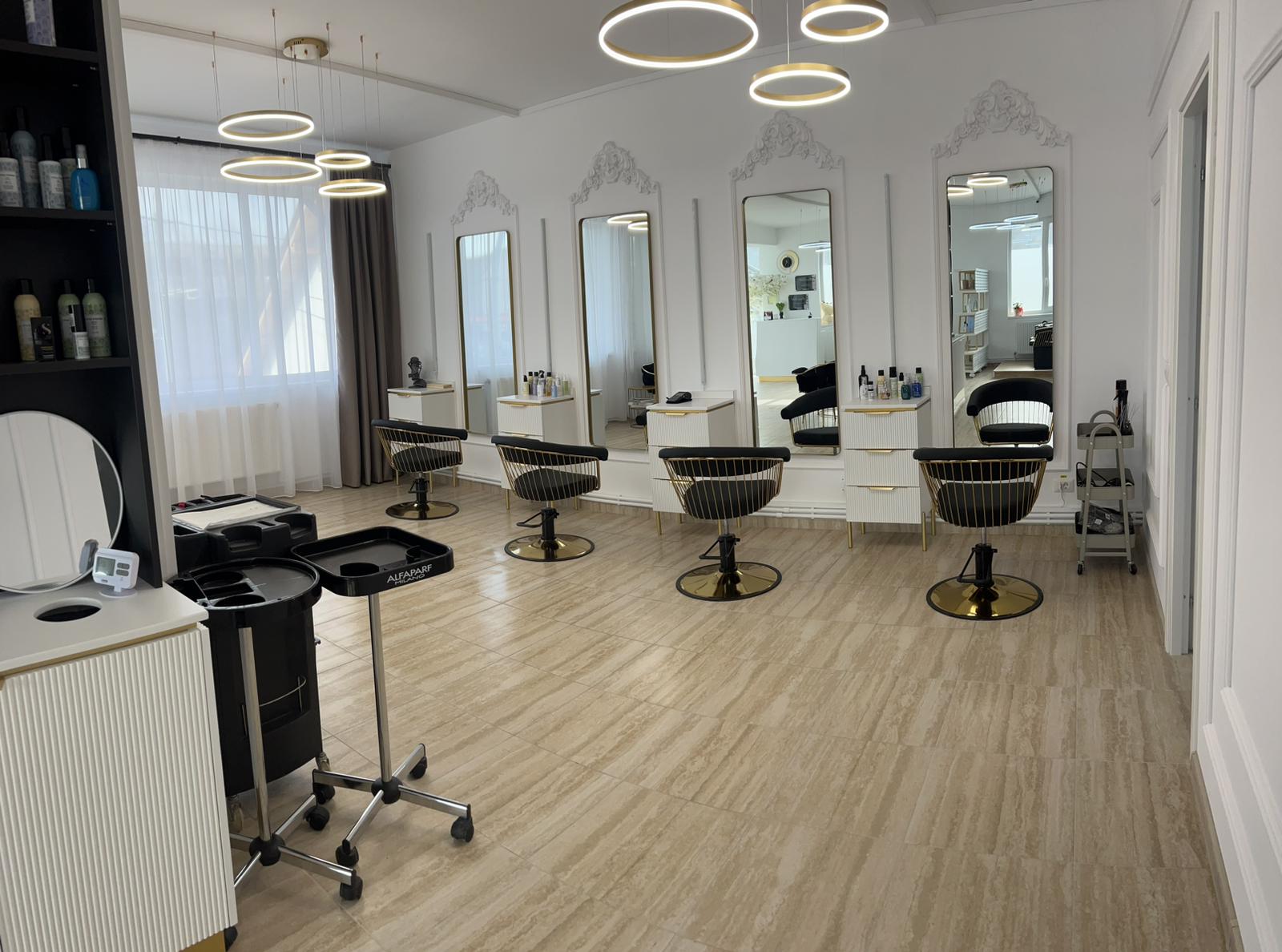 MONIQUE STUDIO