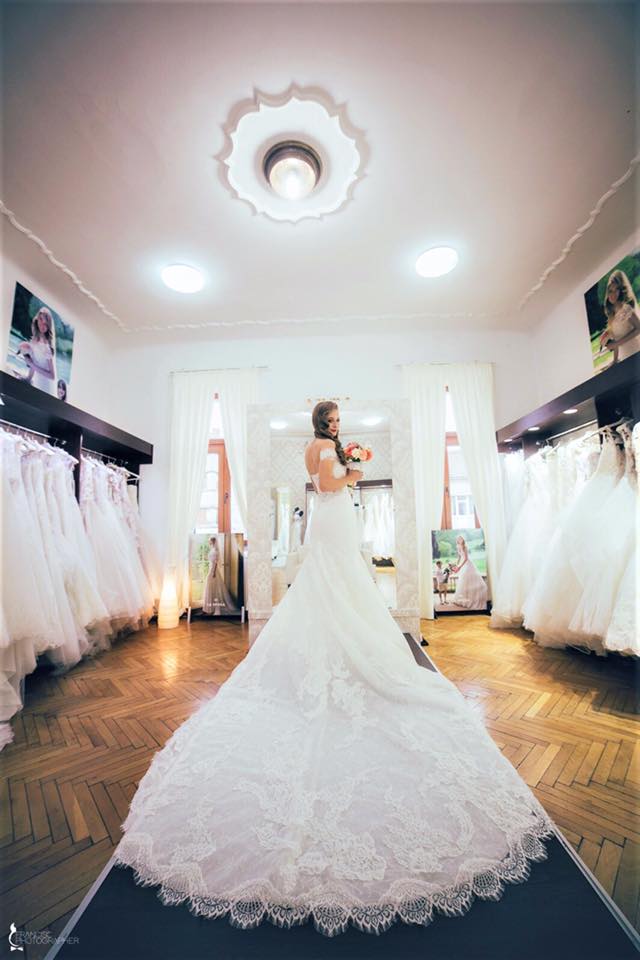 Salon Emma - Pronovias & Alexander