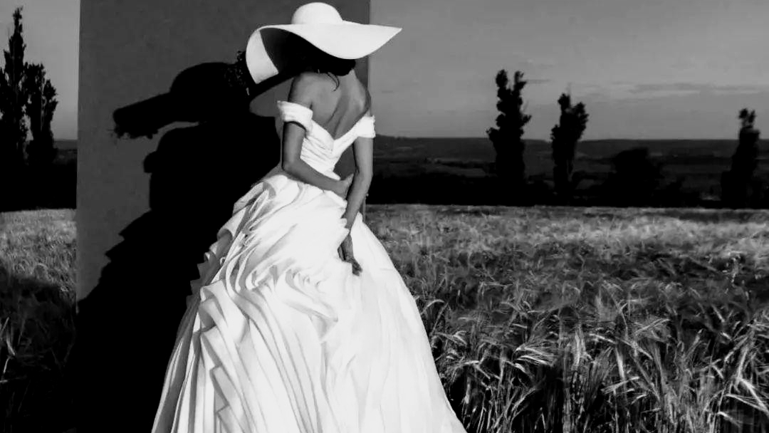 Vivant Bride