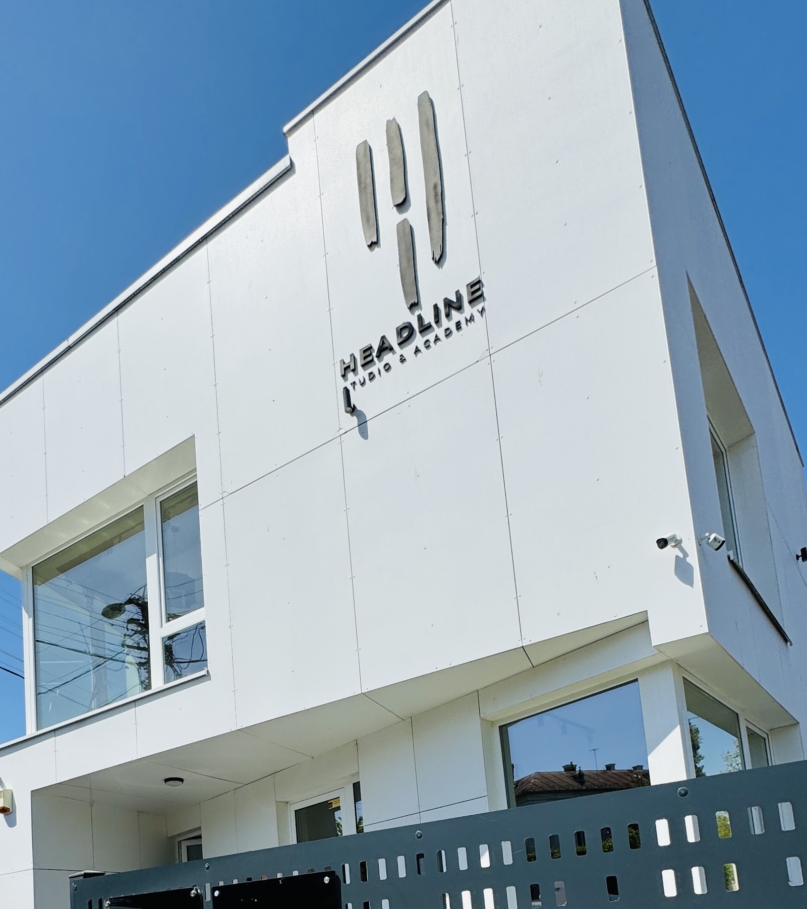 Headline Studio & Academy