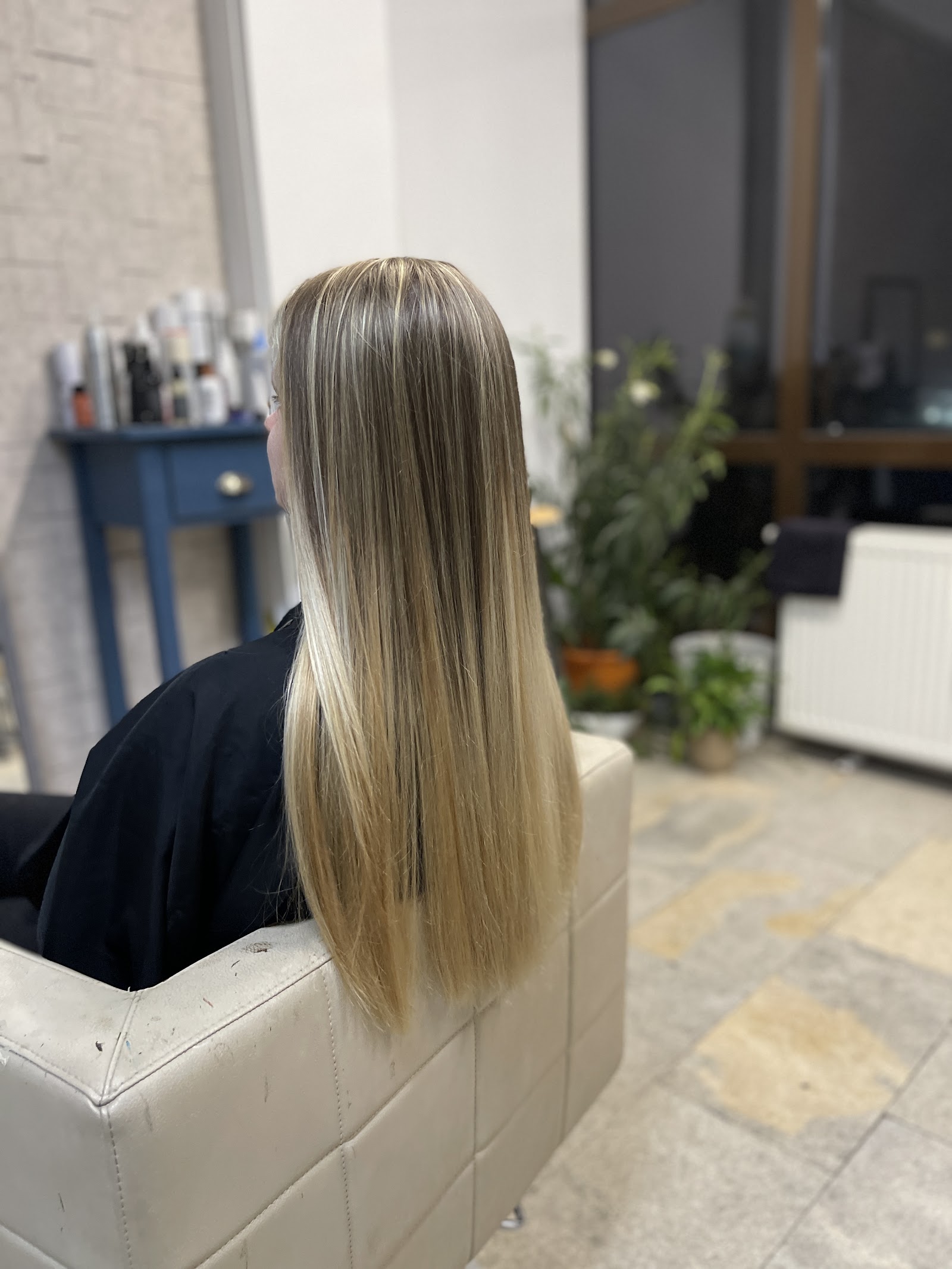 Bogdana Muresan HAIRSTYLE & HAIR EDUCATOR