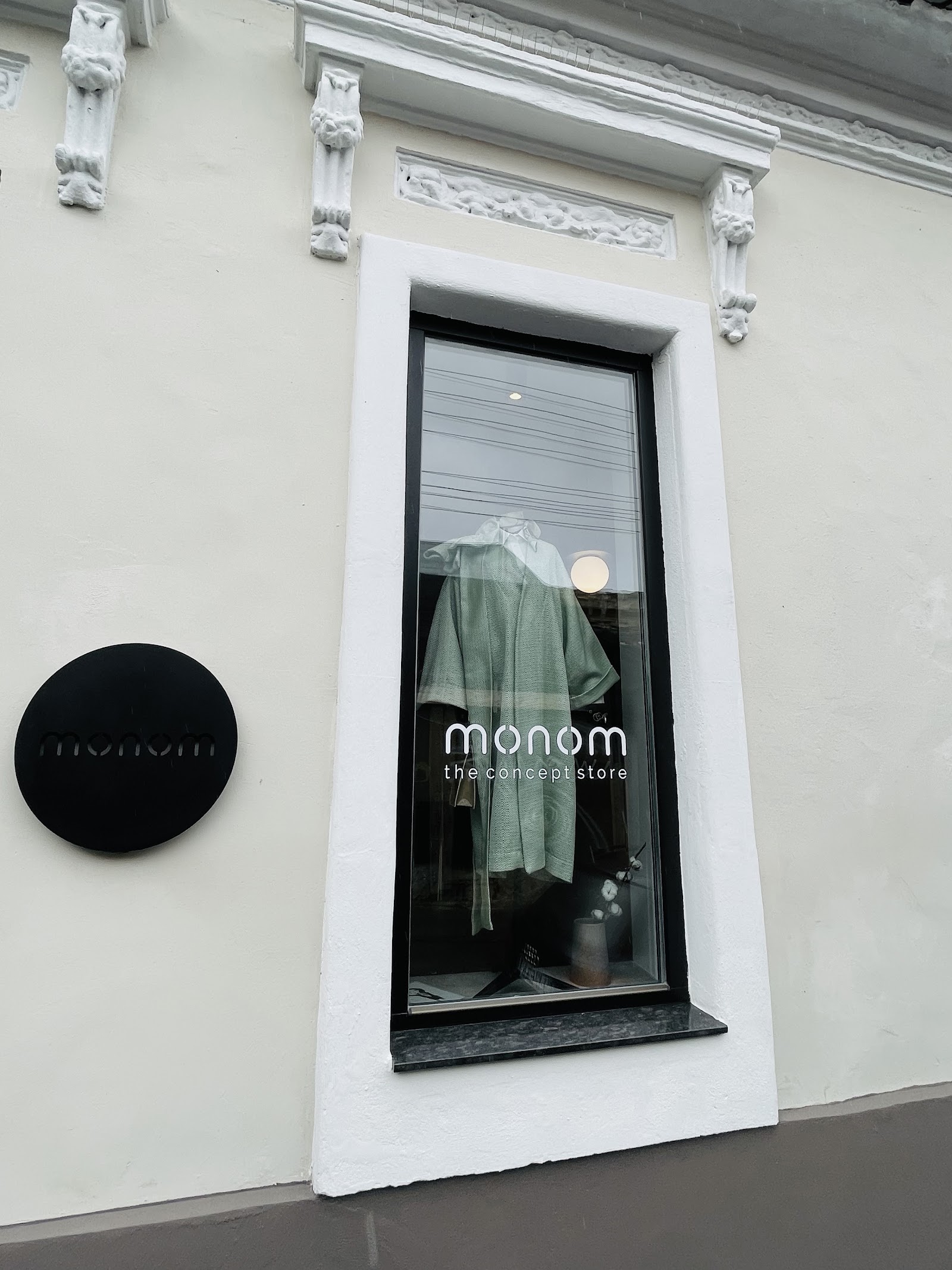MONOM_the concept store