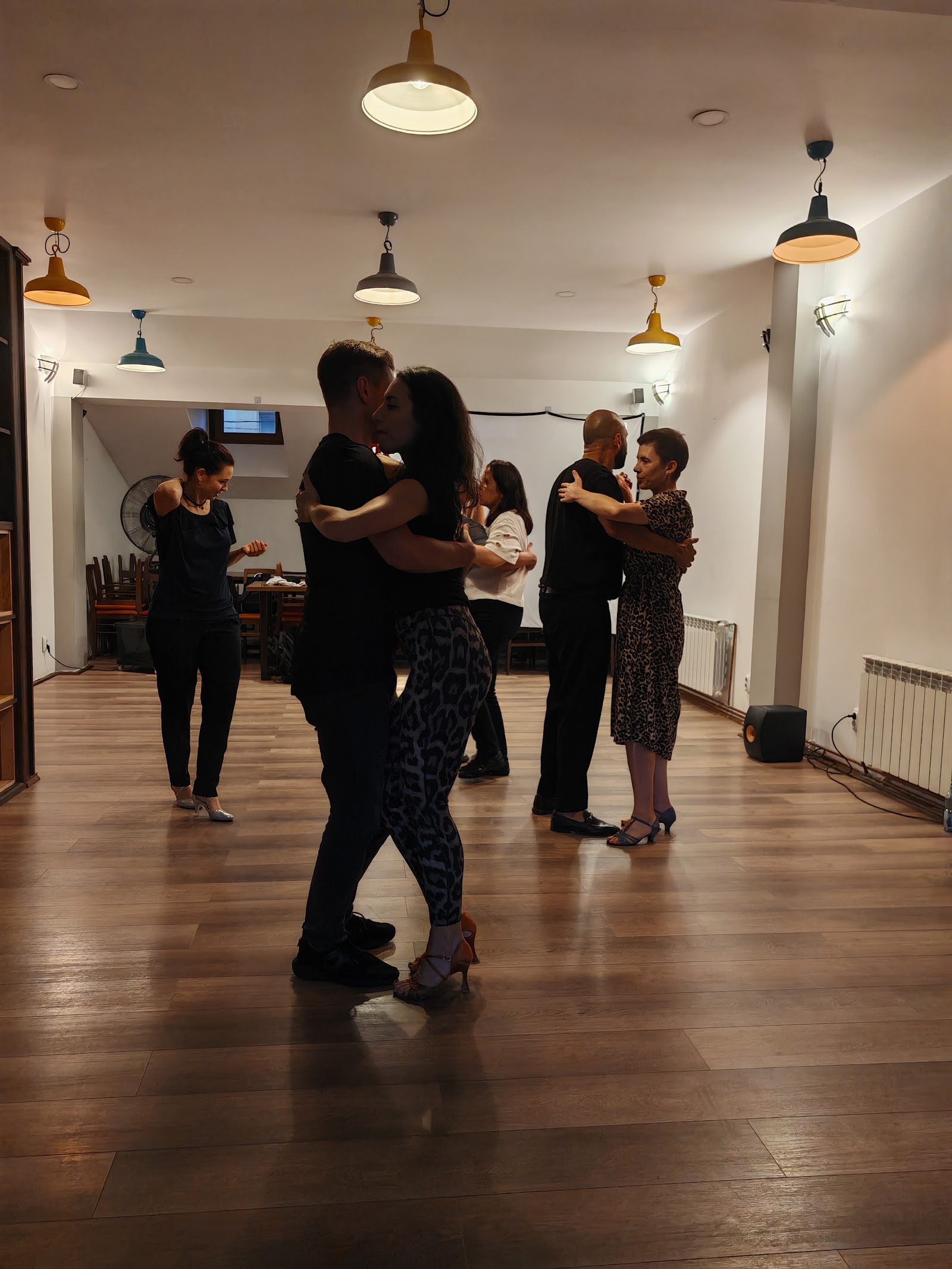 Caliente Dance Studio