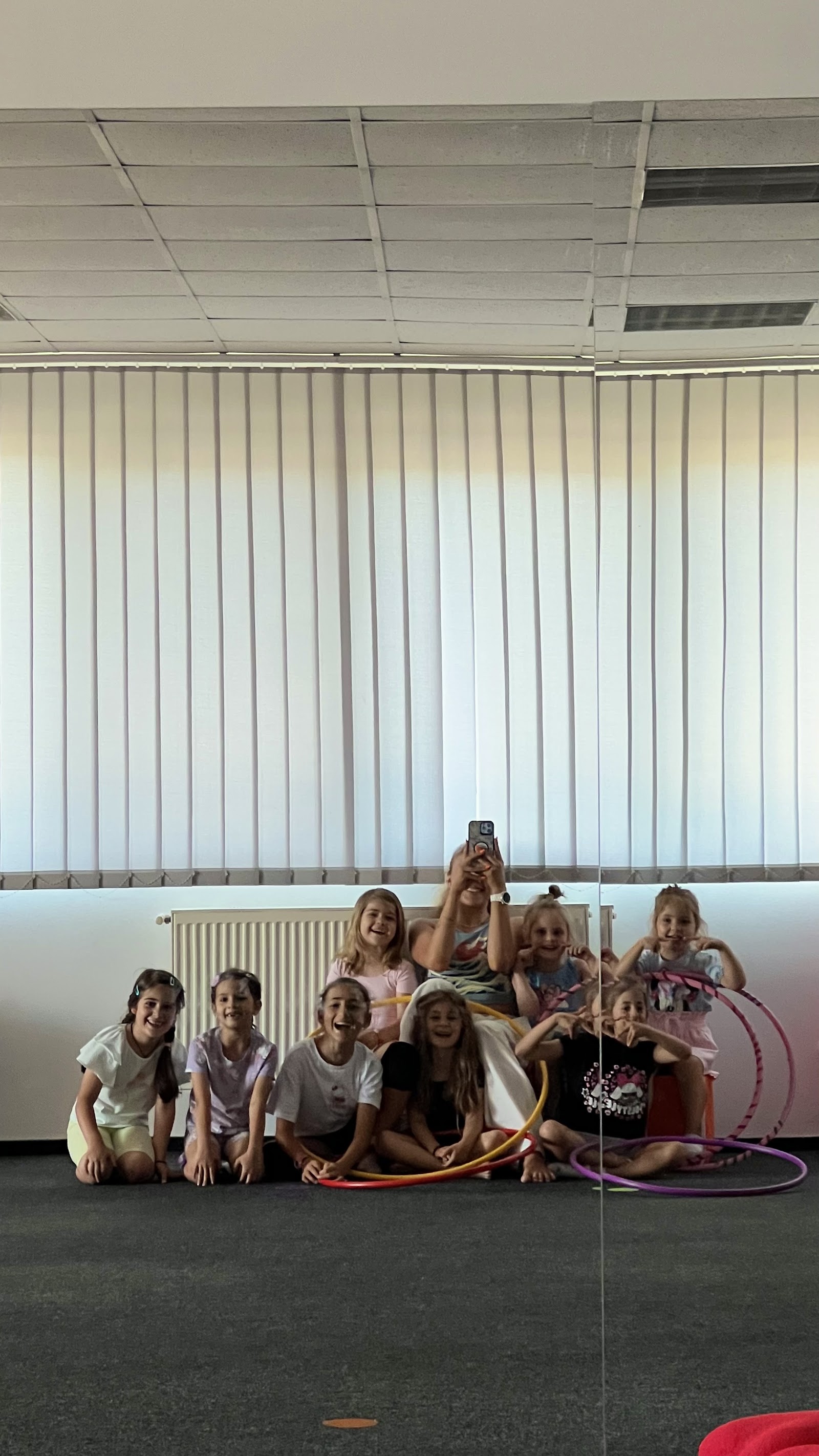 Acrokids dance - Gimnastică & Dans acrobatic pentru copii