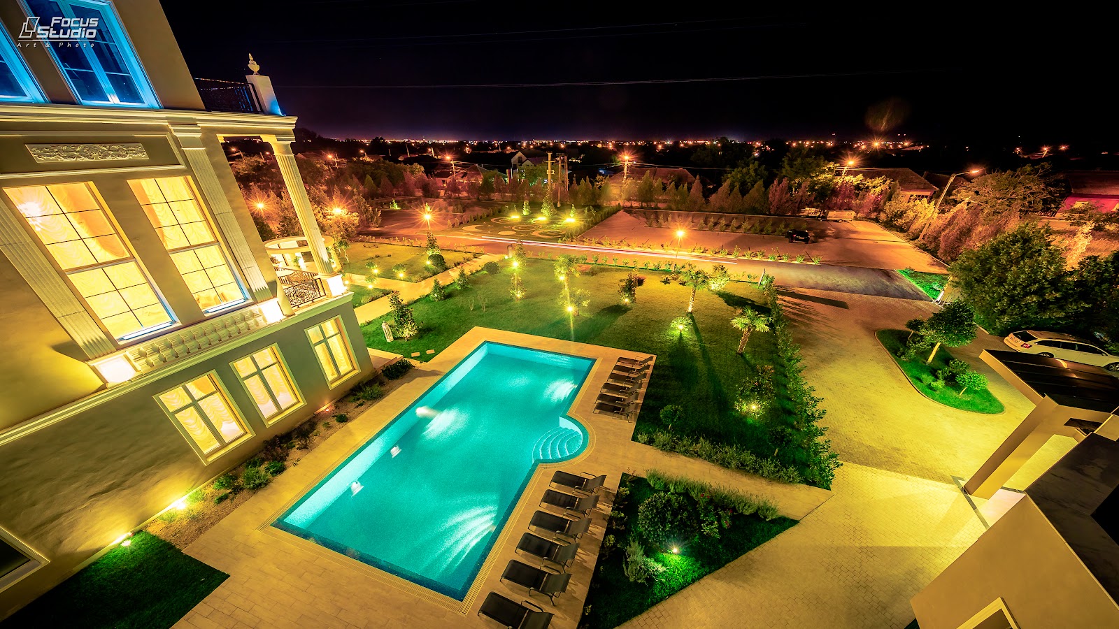 Tresor Le Palais Timisoara, Curio Collection by Hilton