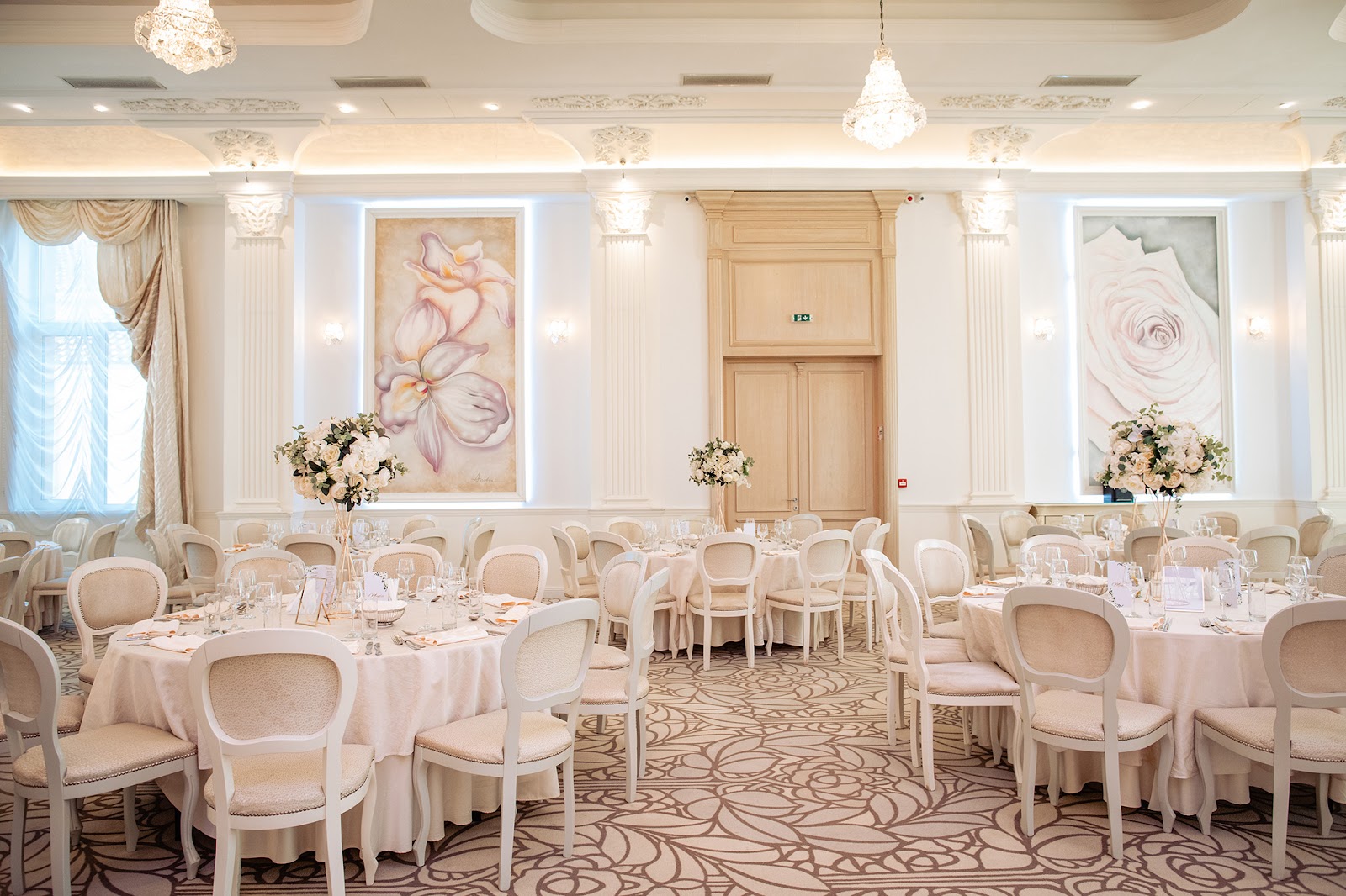 Tresor Le Palais Timisoara, Curio Collection by Hilton