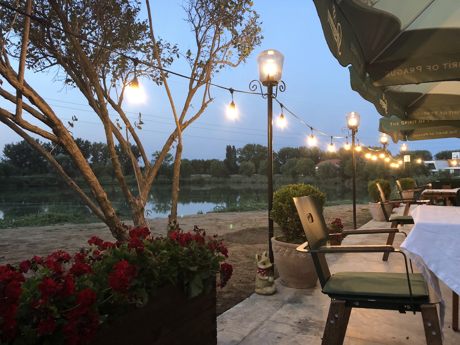 Restaurant Lake House
