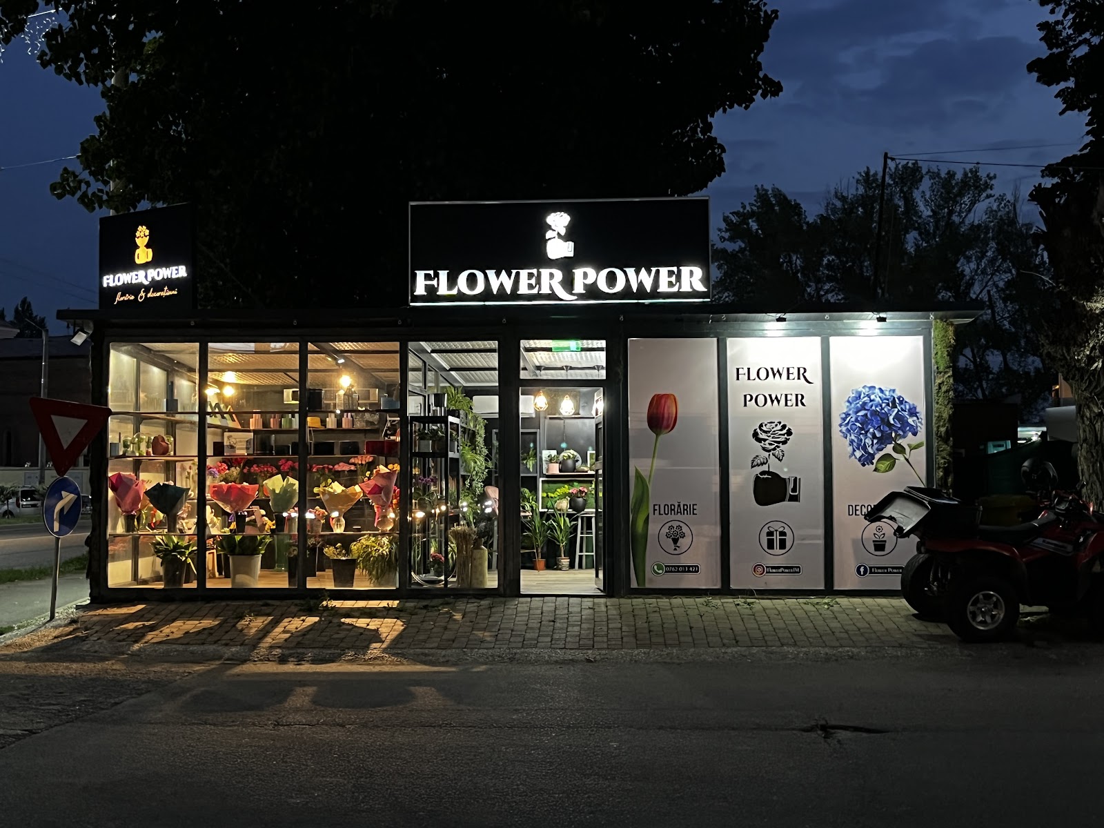 Floraria Flower Power - Buchete si Aranjamente Florale -NON STOP
