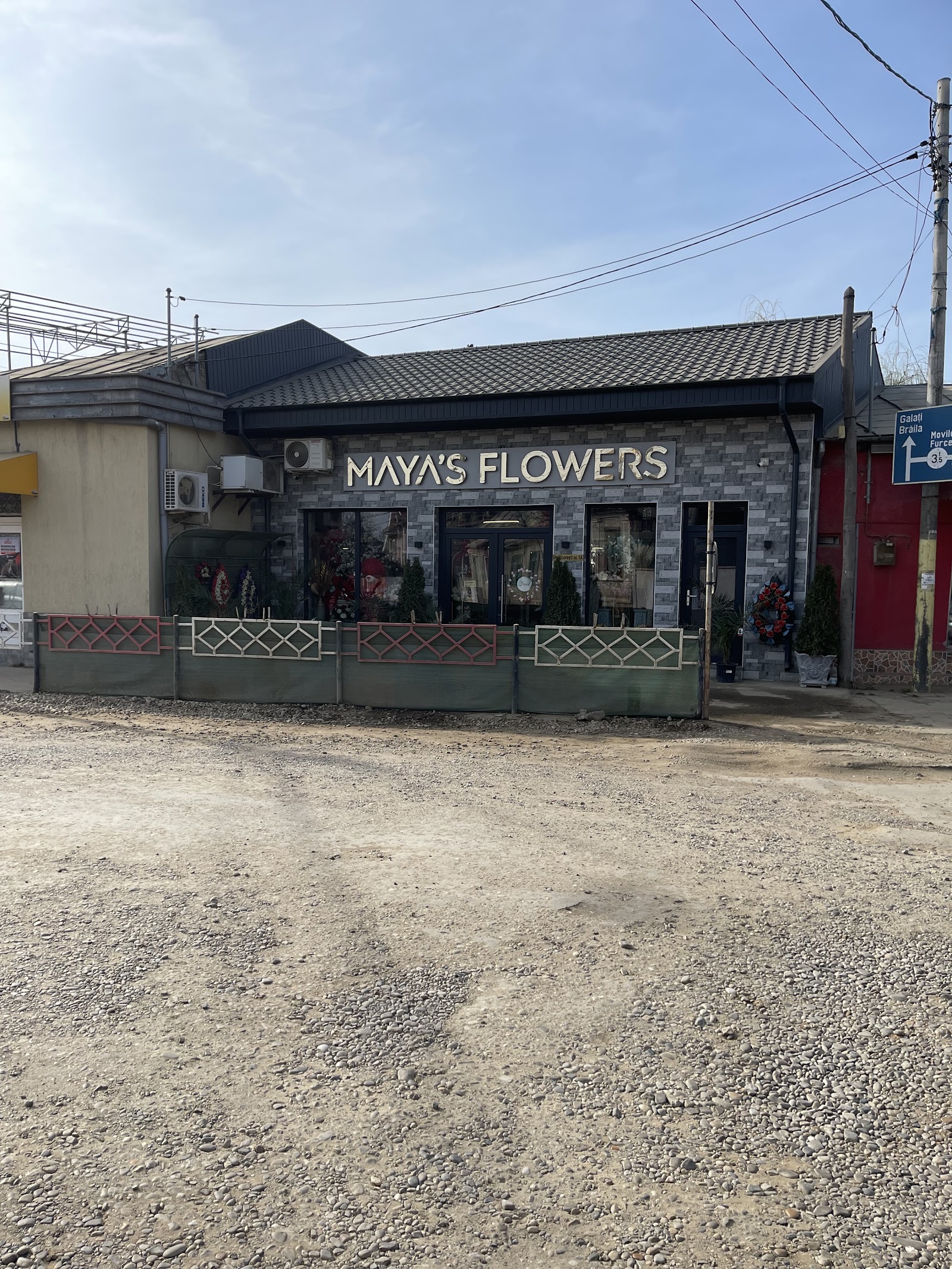 MAYA’S FLOWERS Florarie Tecuci