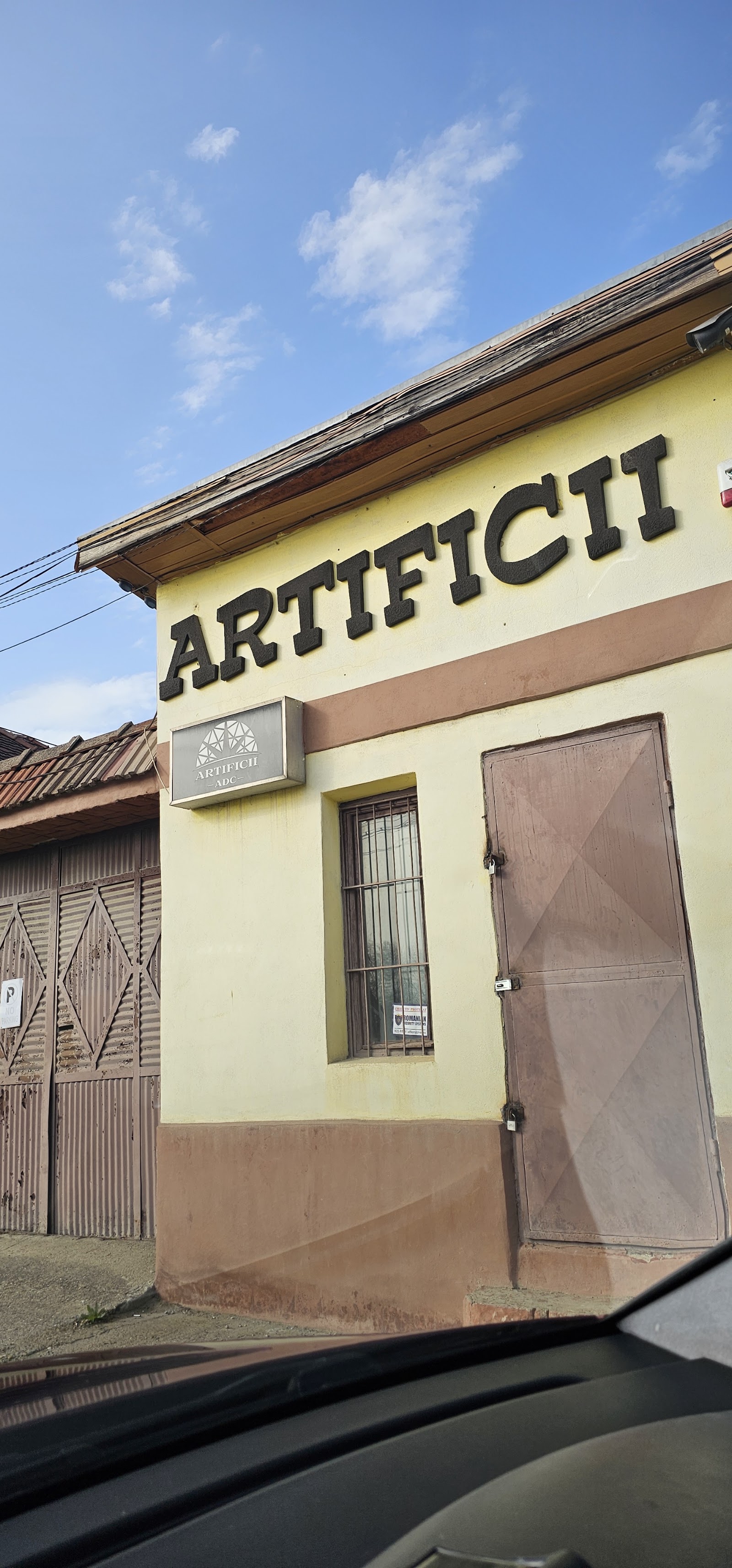 Artificii ADC