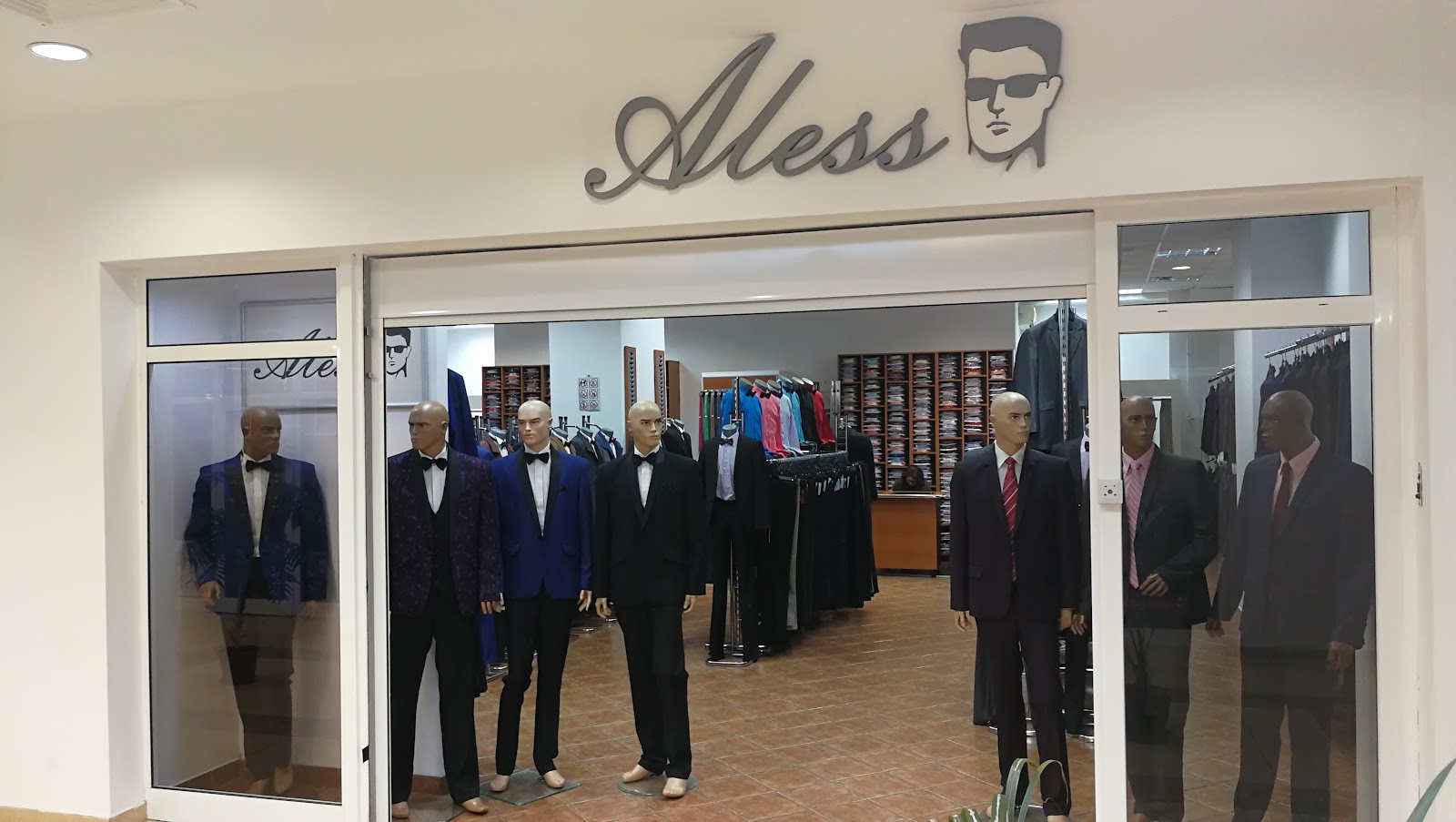 Aless costume si camasi pentru barbati