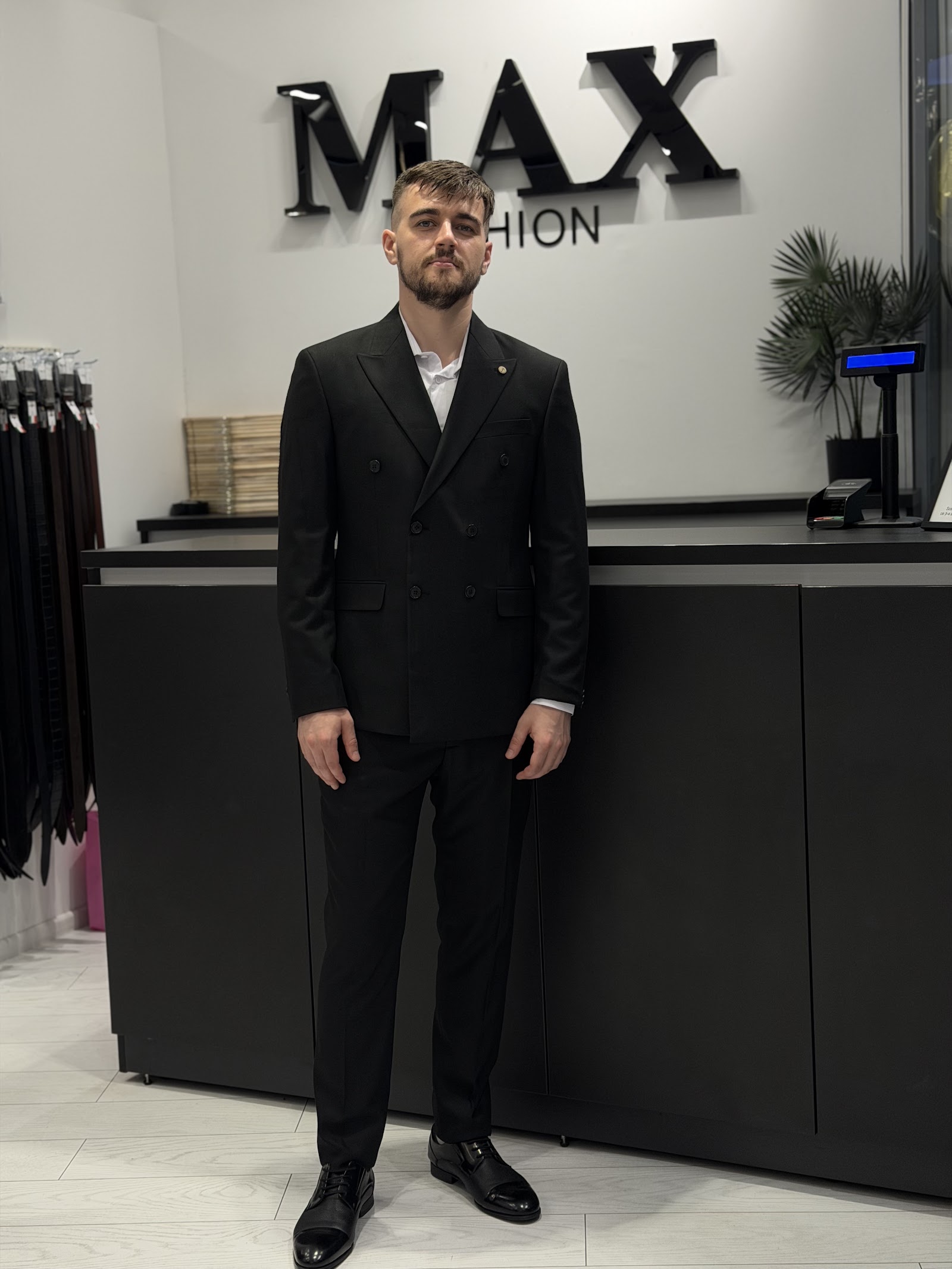 MAX Fashion
