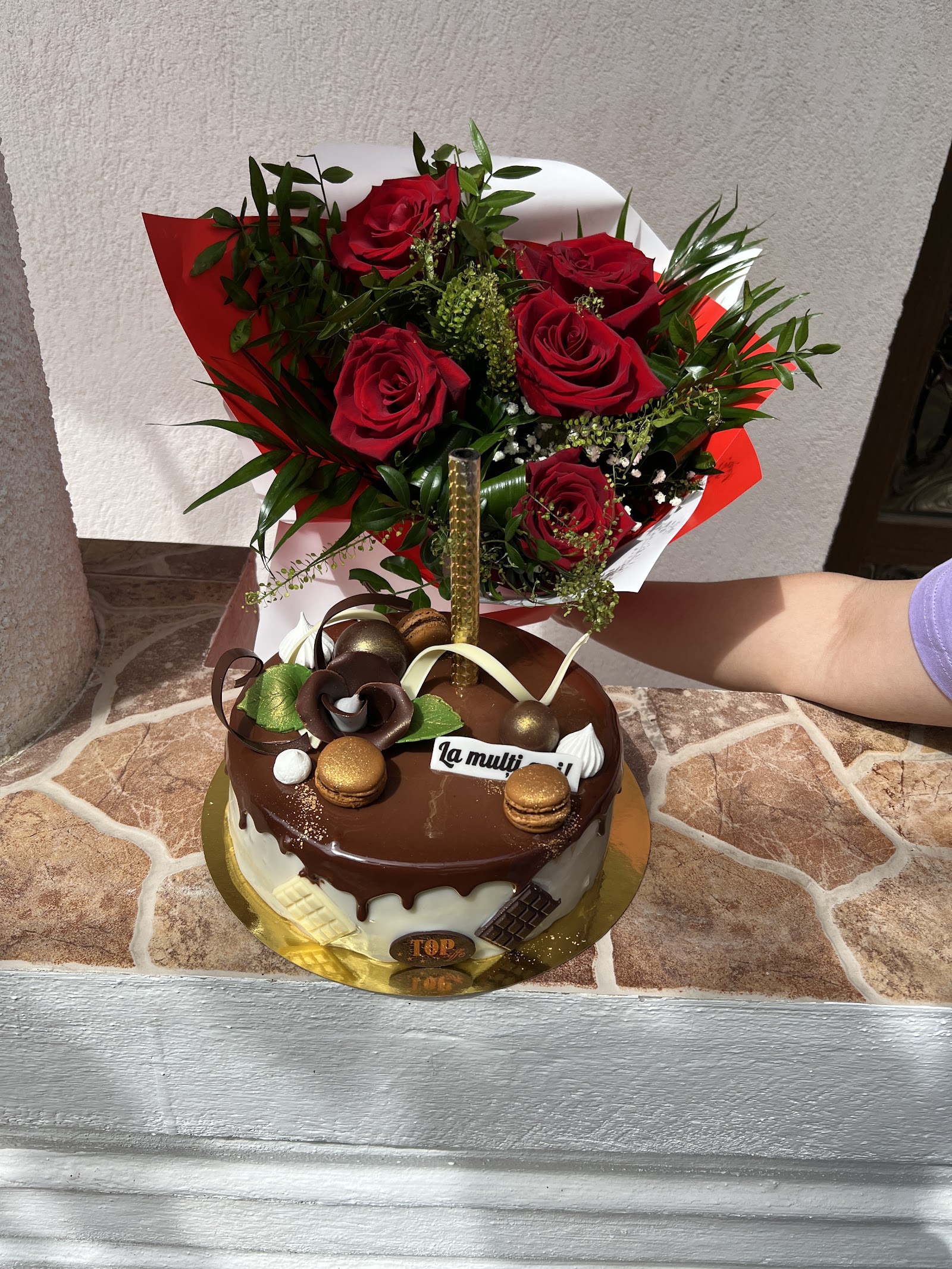 SURPRIZE LA DOMICILIU TECUCI