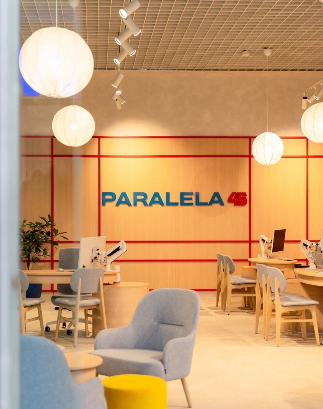 Paralela 45