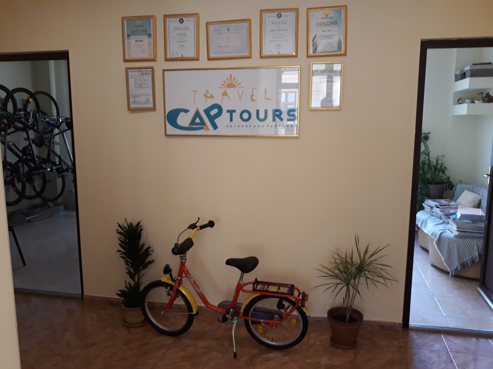 TravelCapTours
