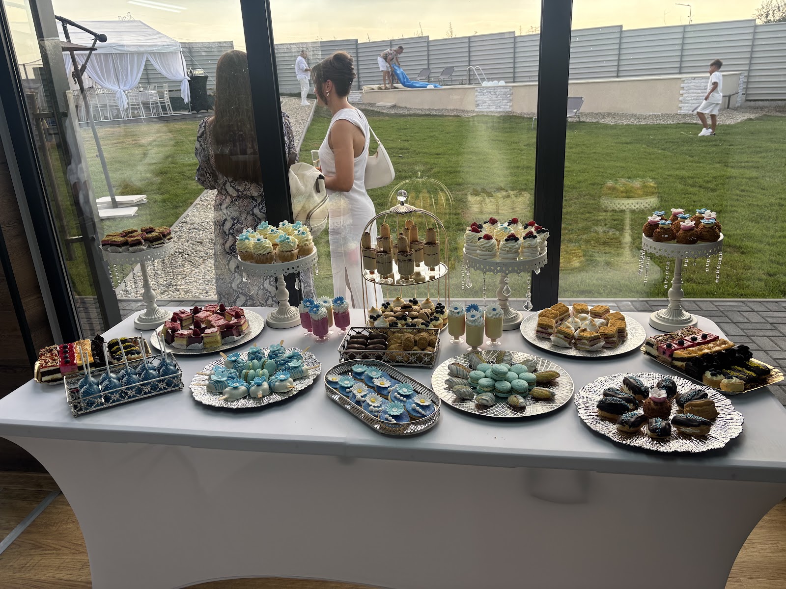 Art Cakes