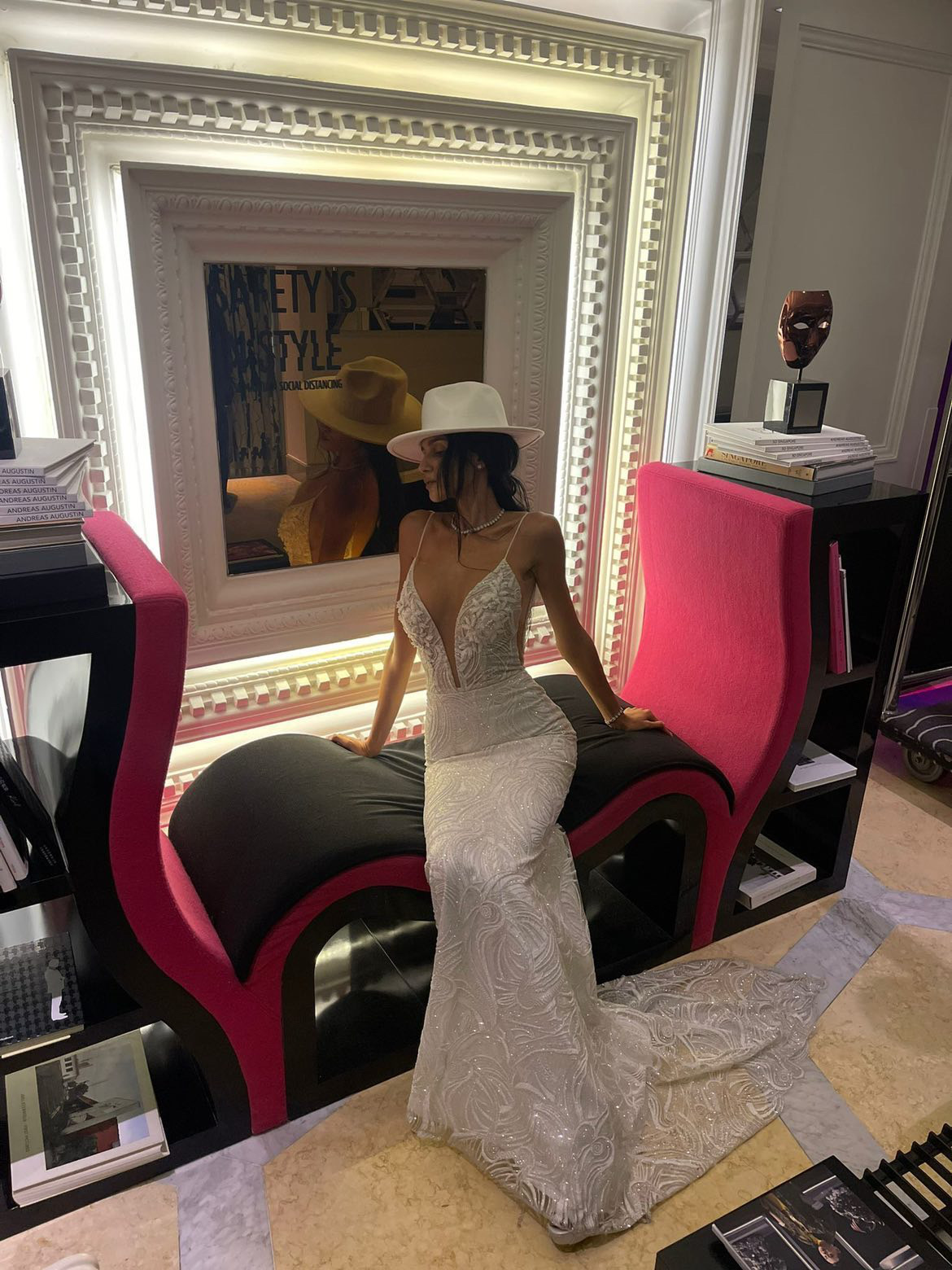 Rochii de Mireasa - Anne's Bridal Exclusive