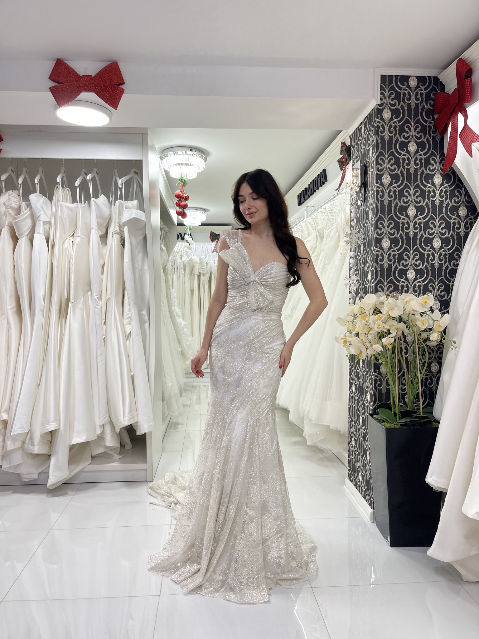 Rochii de Mireasa - Anne's Bridal Exclusive