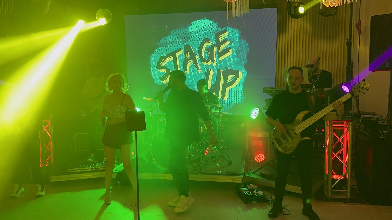 Trupa Stage UP