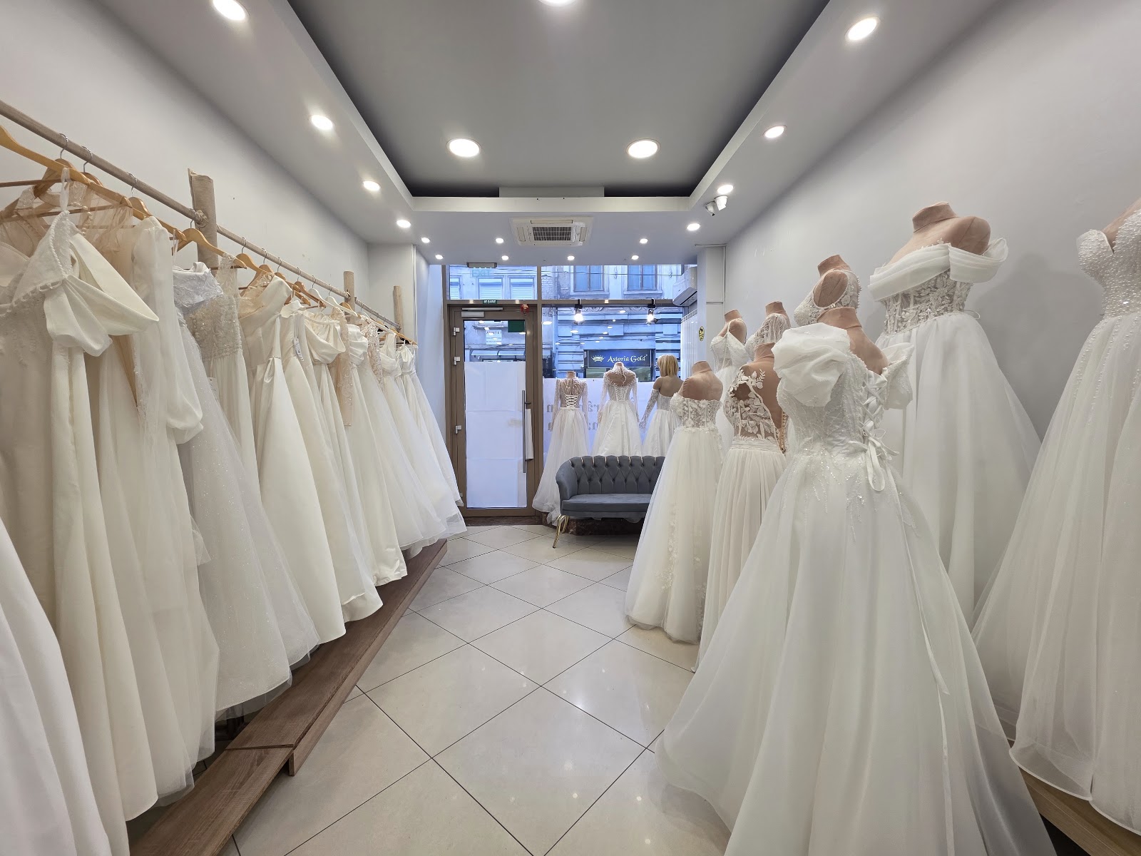 Lorelay Bridal Atelier