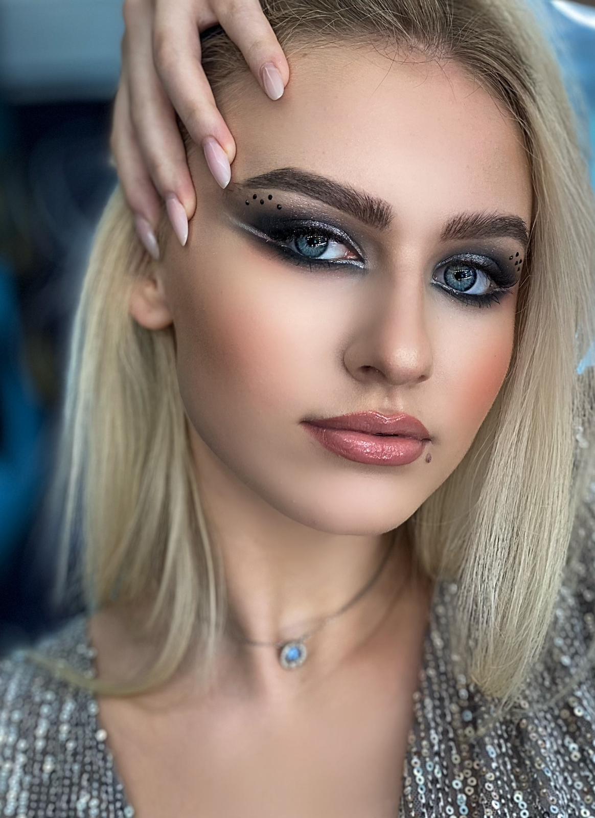 beautys - MakeUp Iași