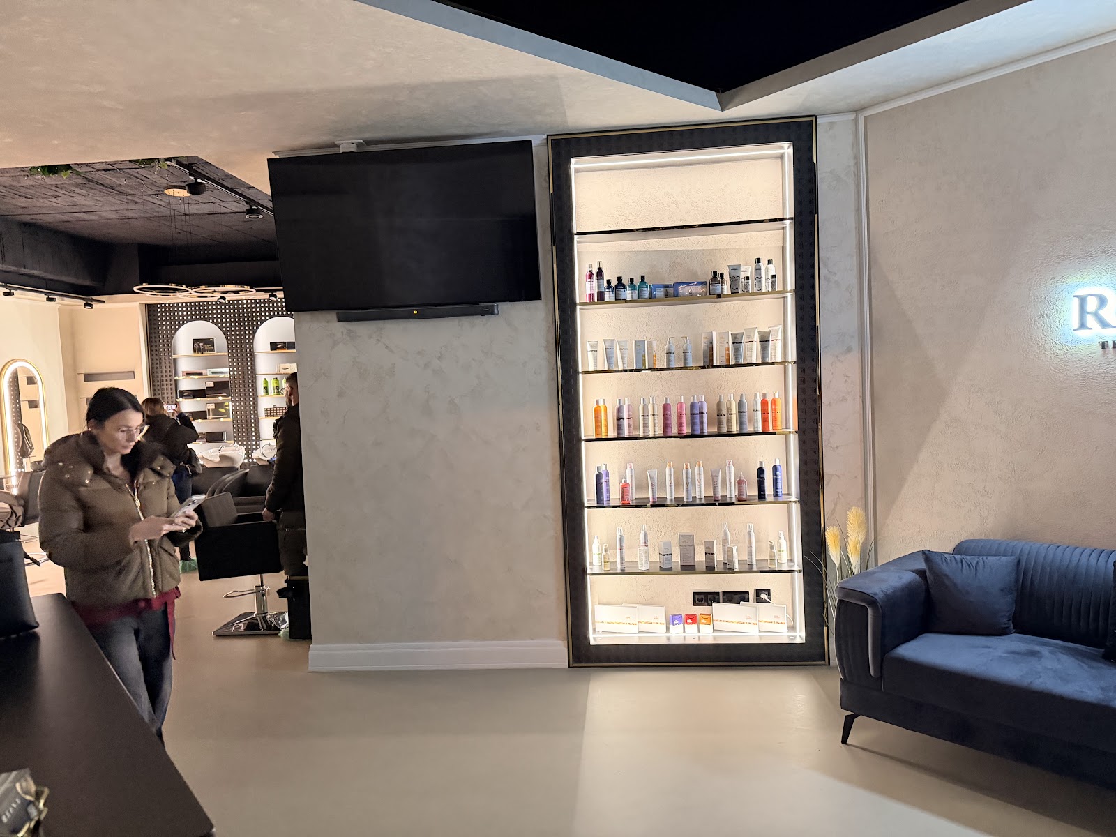 Reina, The House of Beauty, Iasi