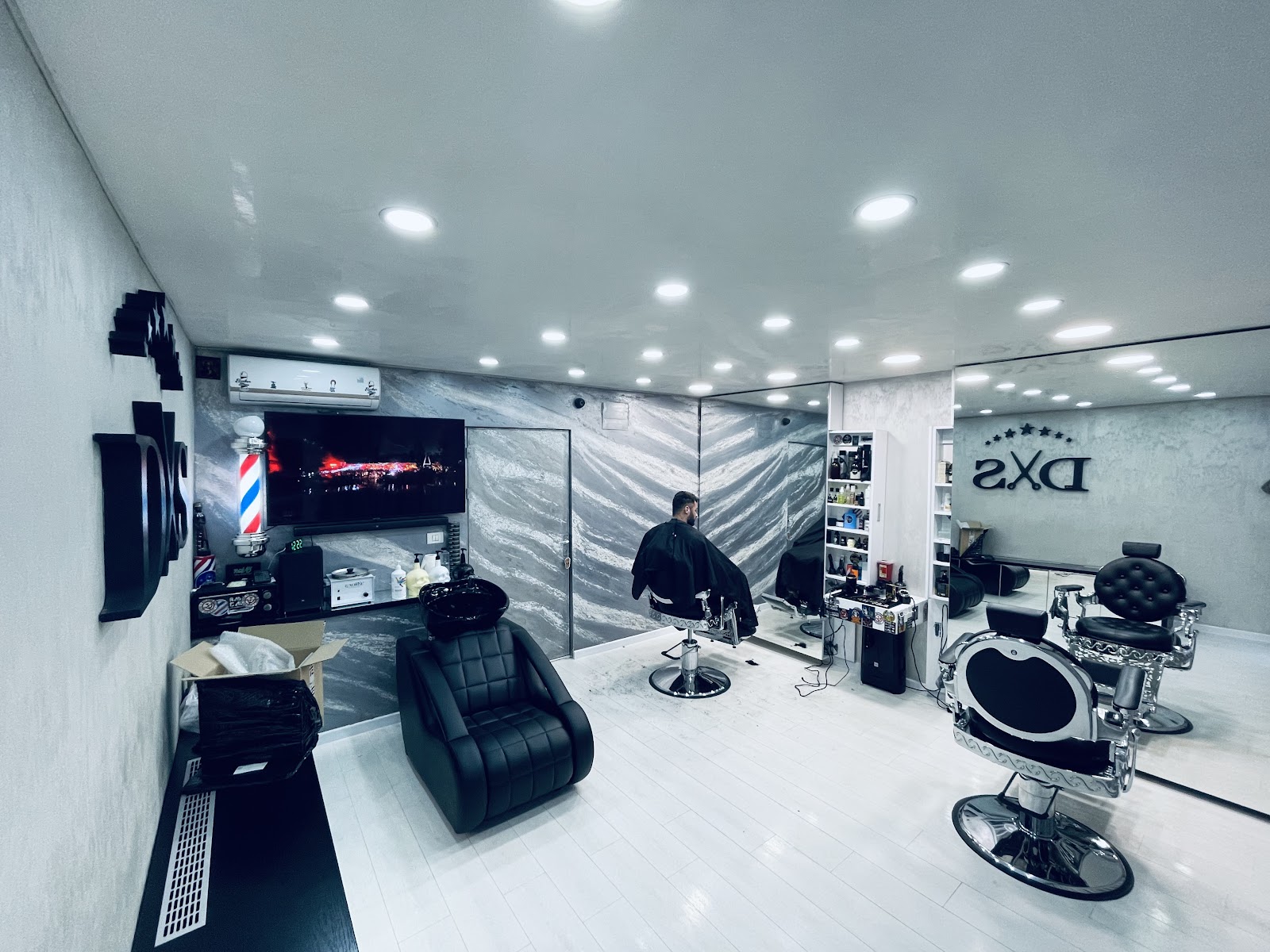 Hair Studio DxS Inc