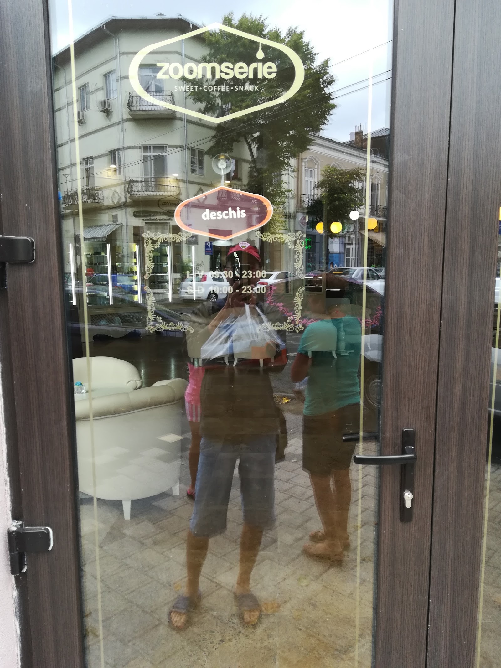 Danelis Coffee & Sweet Bar