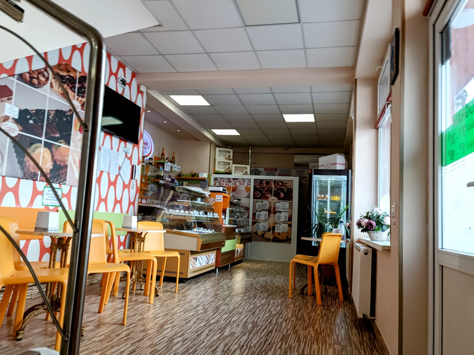 Patiserie - Cofetărie Crispan