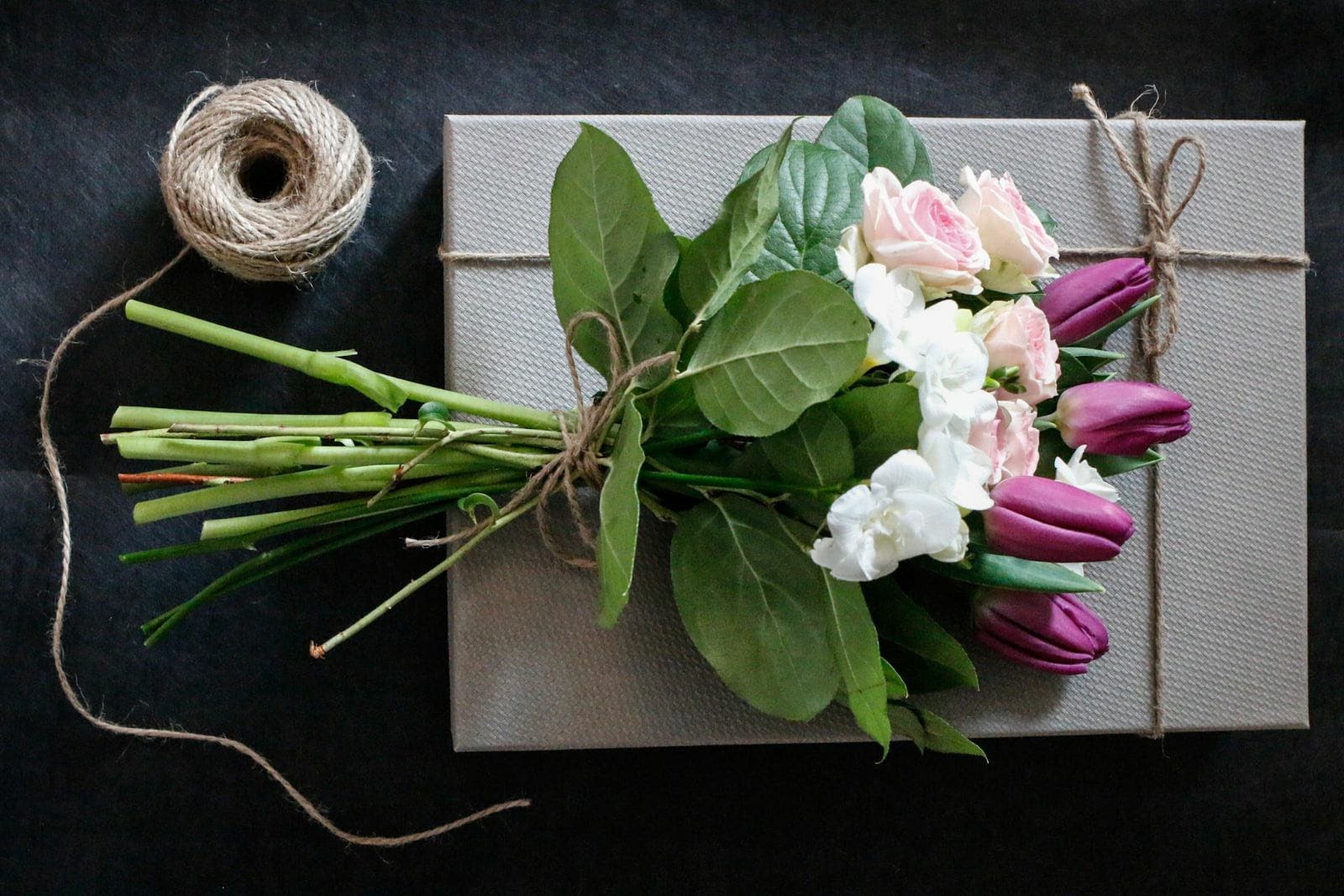 Victorian 128 Flowers & Gifts
