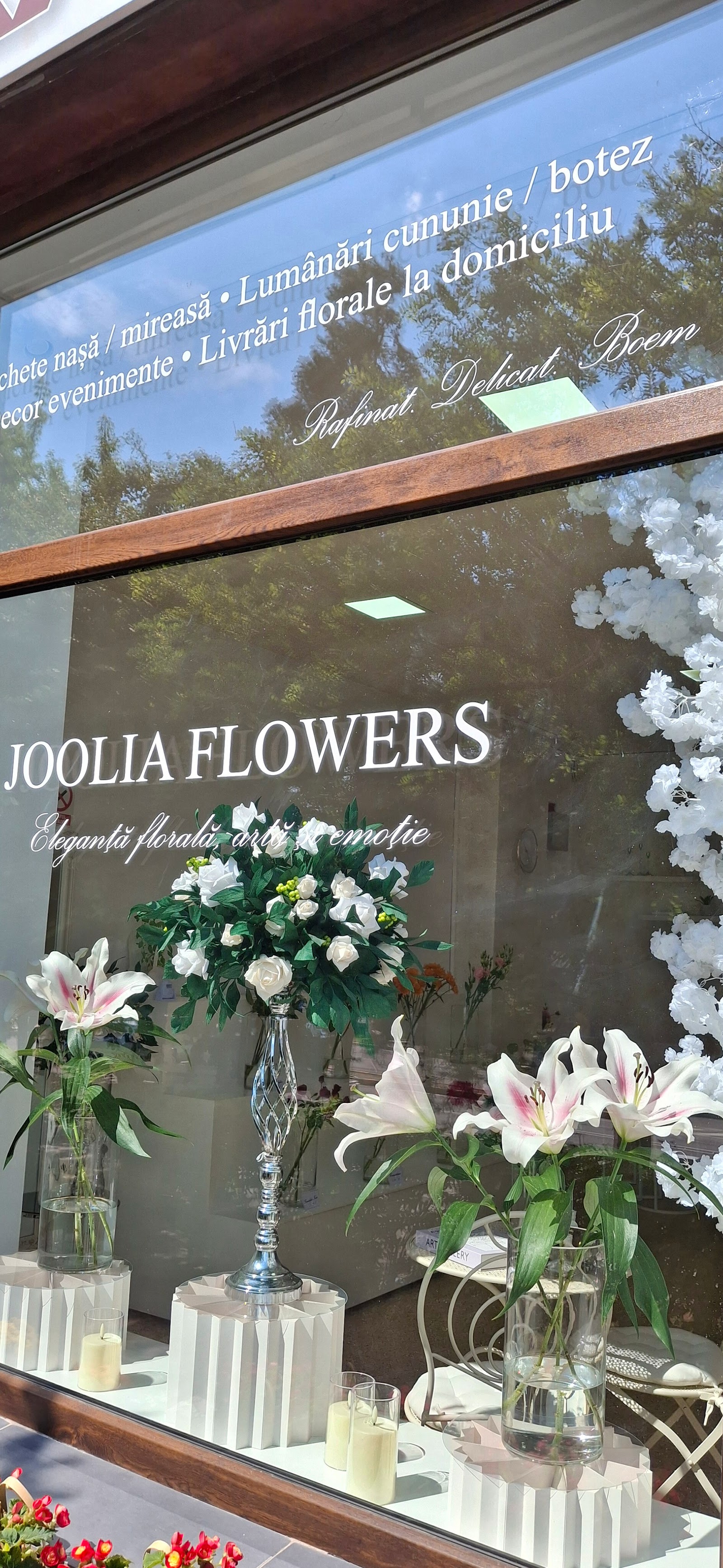 Joolia Flowers