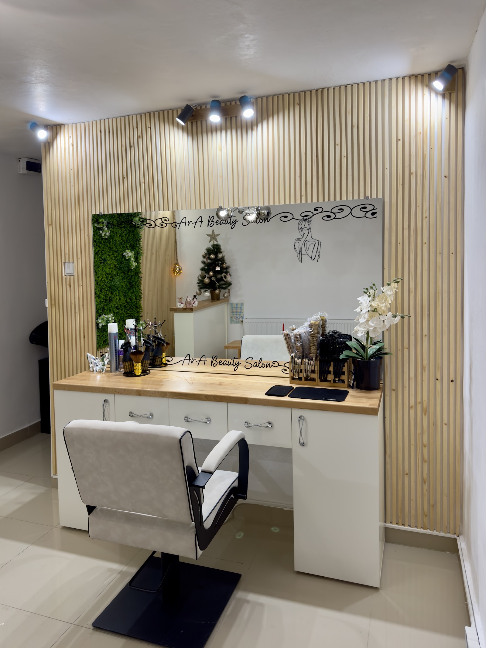 ARA Hair Salon
