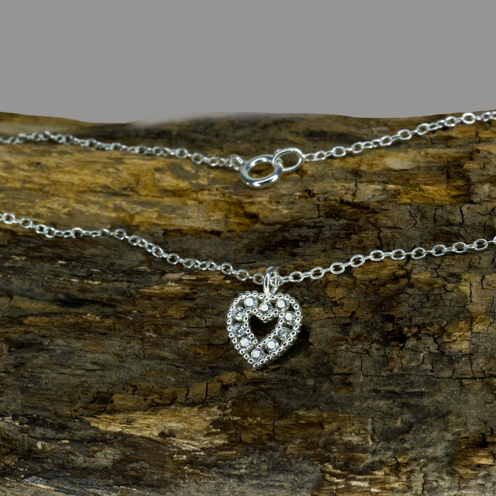 Avra Bijoux