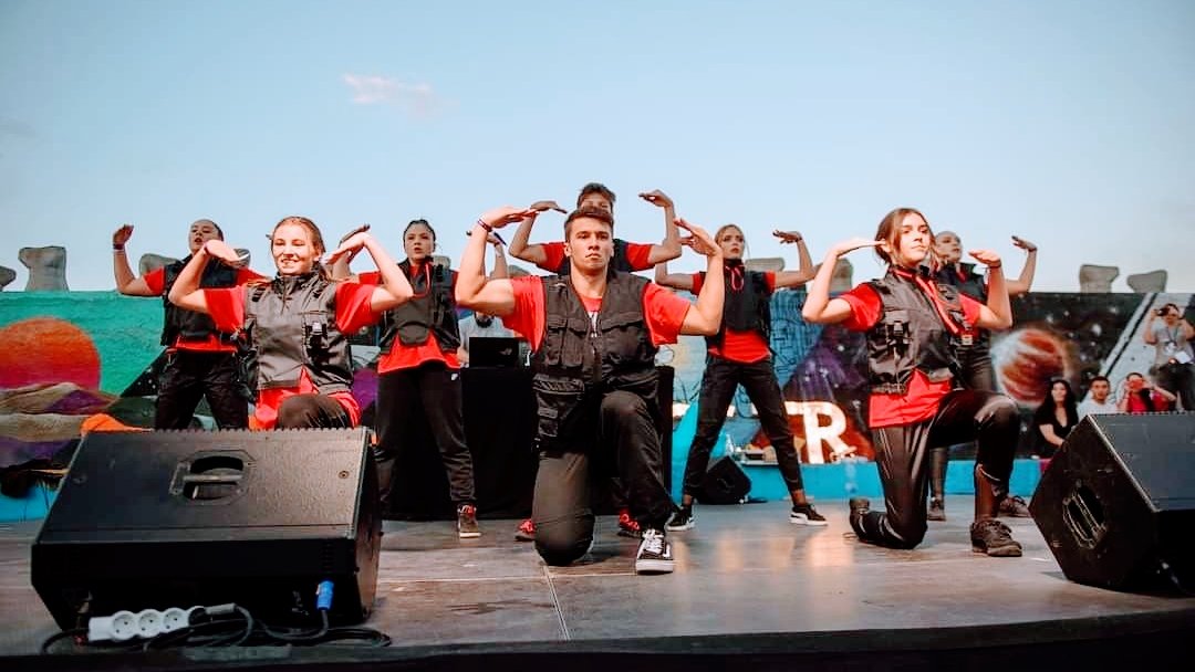 ALL IN ONE DANCE
