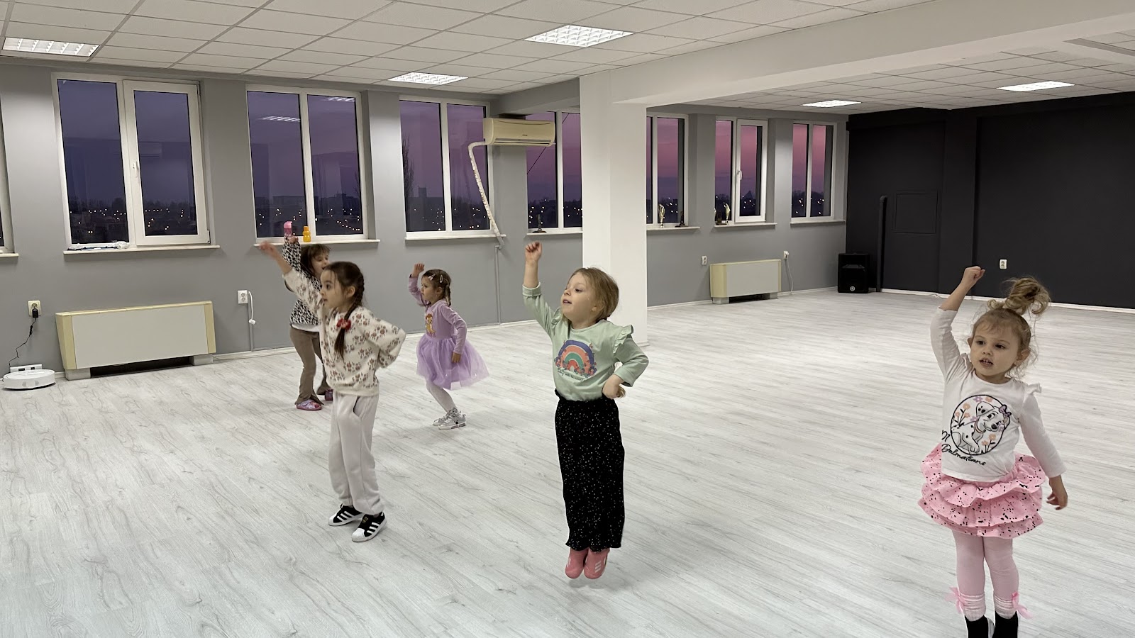 Empire Dance Constanta - Cursuri de Dans
