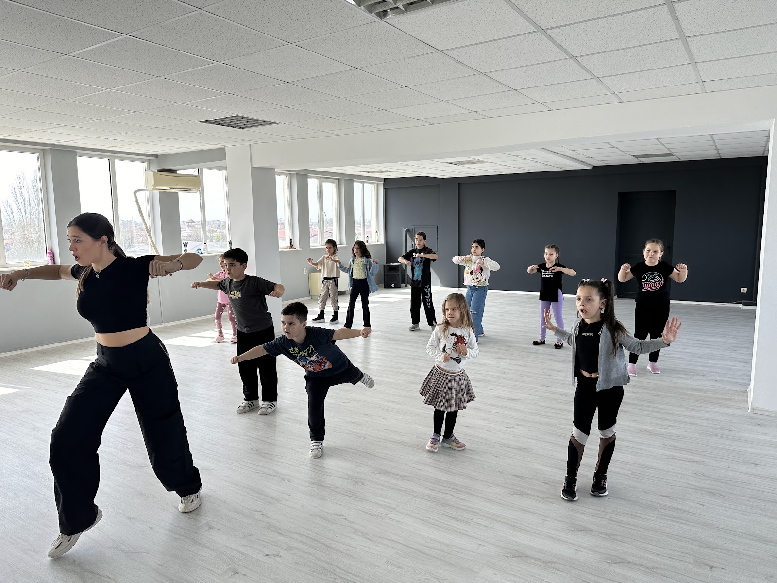 Empire Dance Constanta - Cursuri de Dans