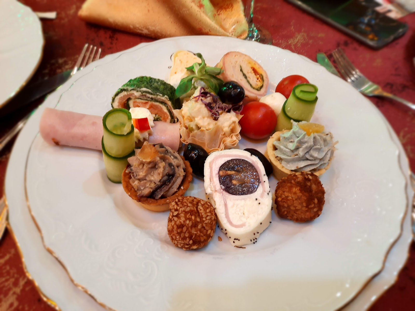 Grand Restaurant