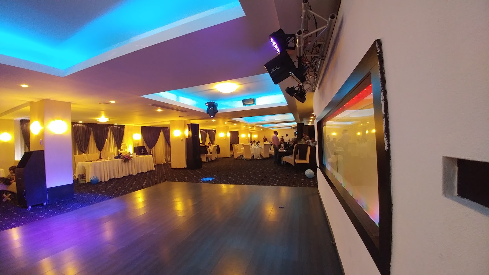Salon Traian